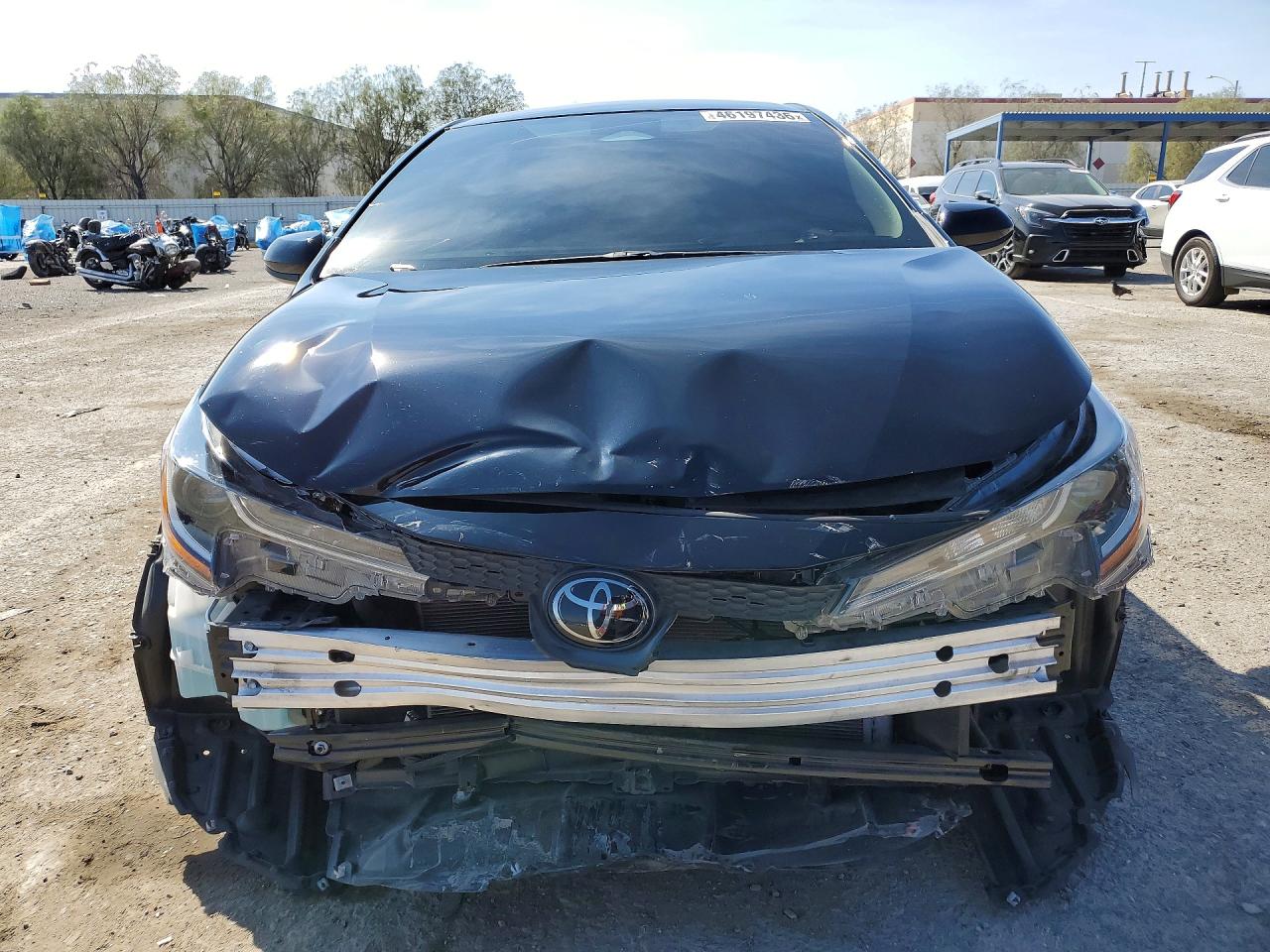 2025 TOYOTA COROLLA LE photo 9