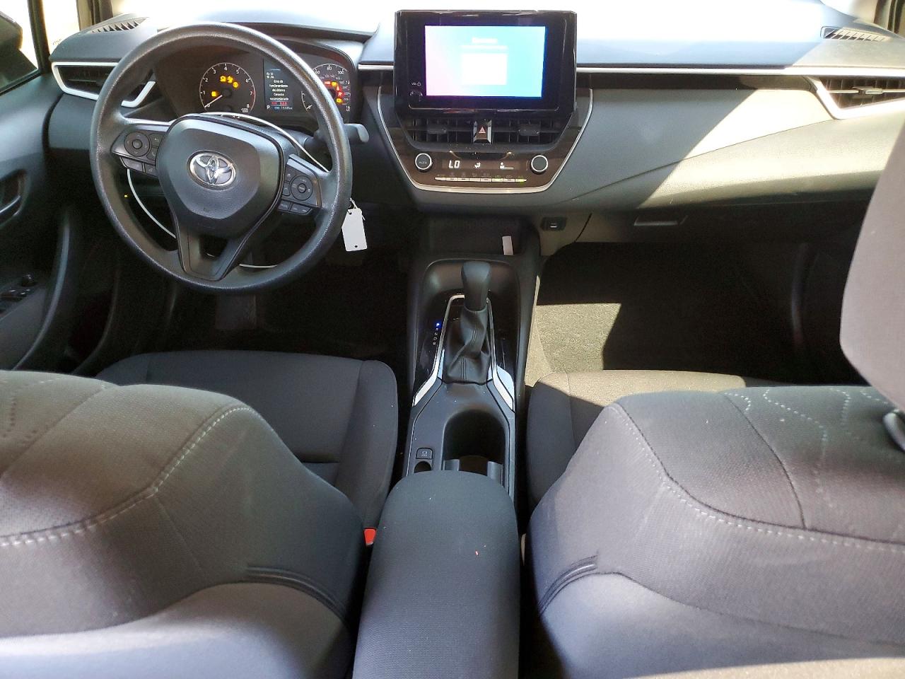 2025 TOYOTA COROLLA LE photo 15