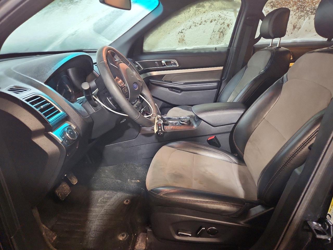2017 FORD EXPLORER XLT photo 7