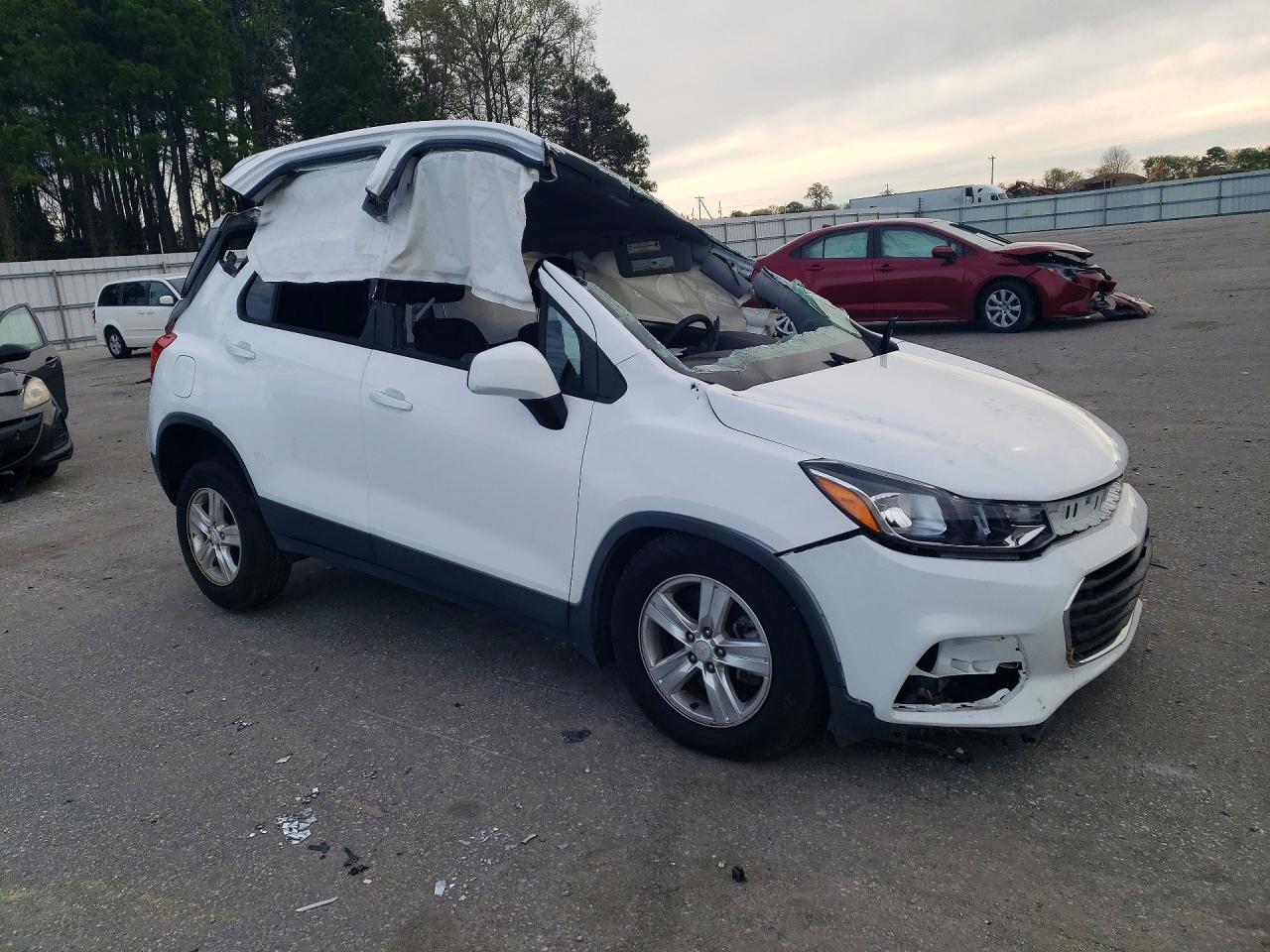 2019 CHEVROLET TRAX LS photo 7