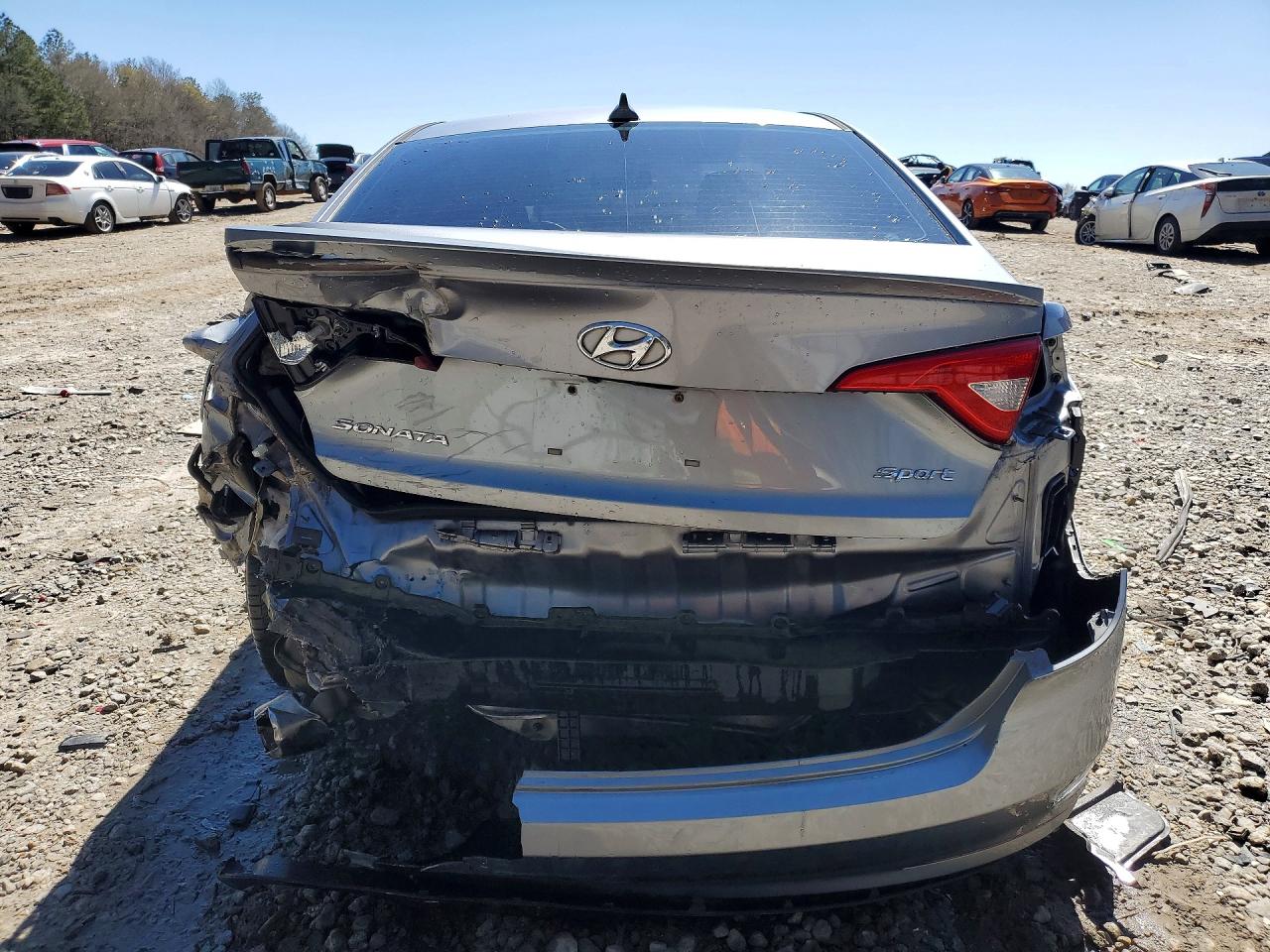 2015 HYUNDAI SONATA SPORT photo 16