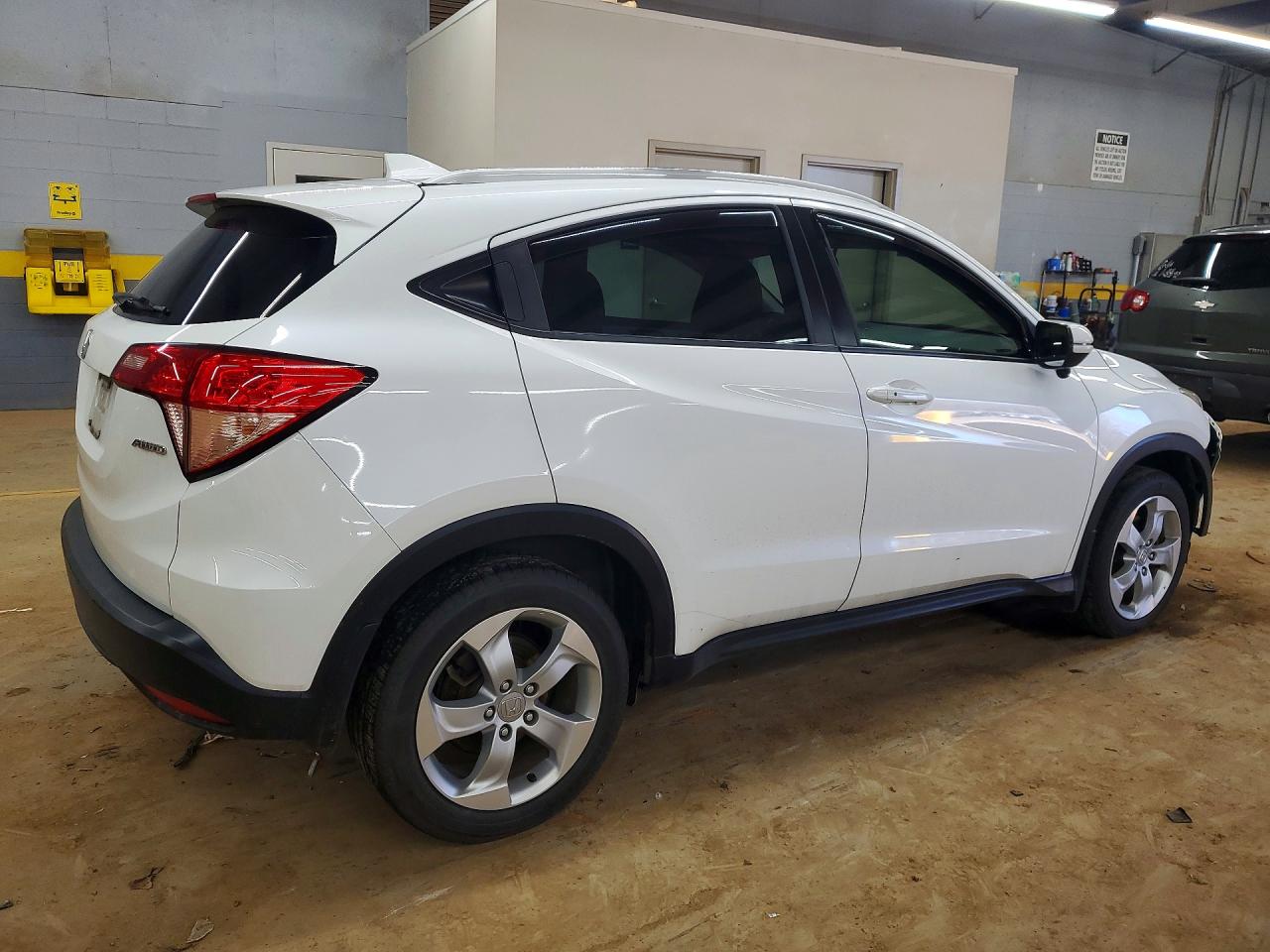 2016 HONDA HR-V EXL photo 5