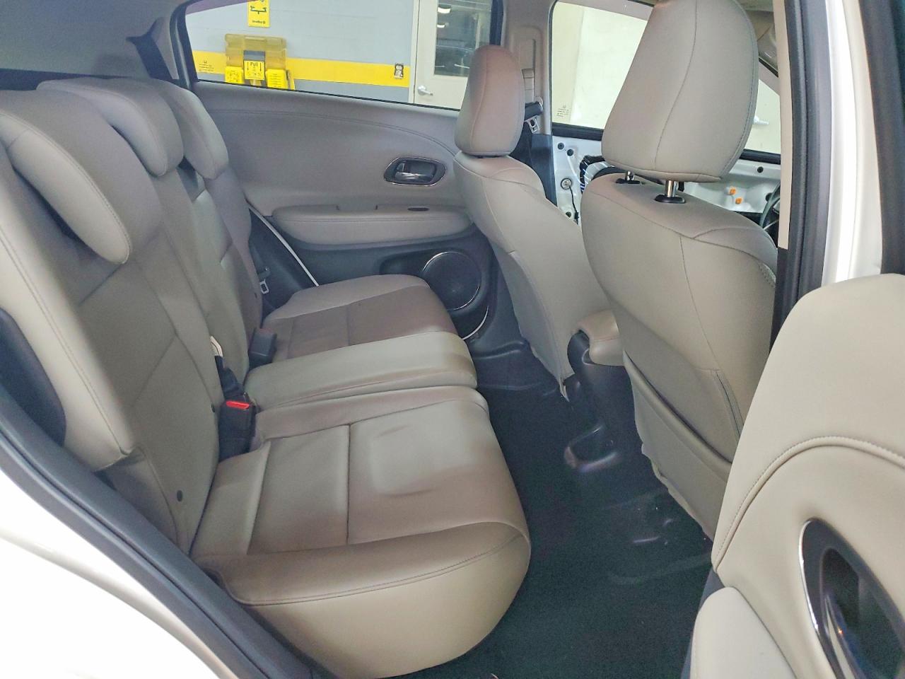 2016 HONDA HR-V EXL photo 21