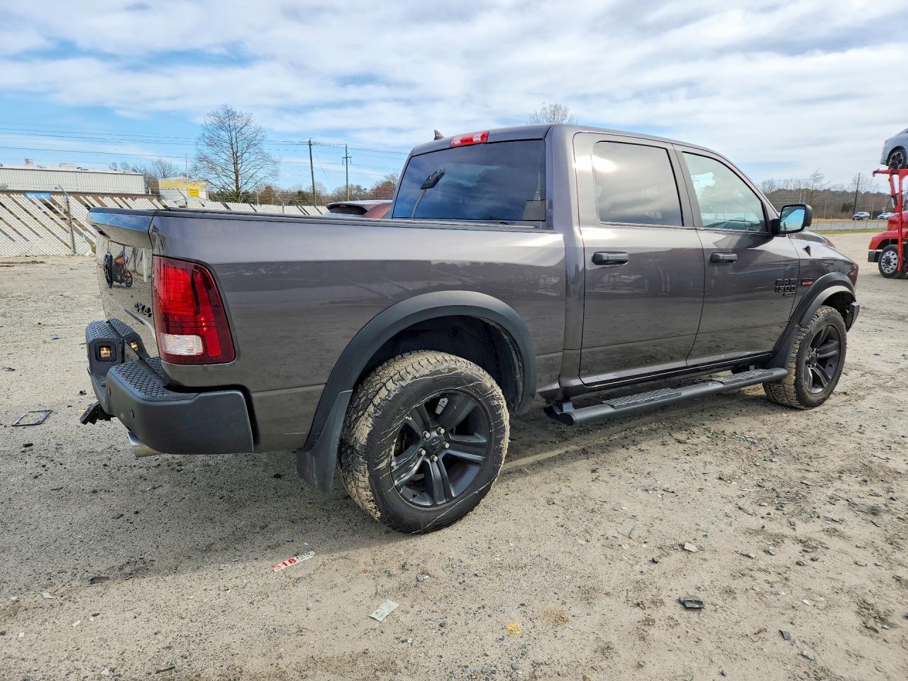 2021 RAM 1500 CLASSIC SLT photo 7