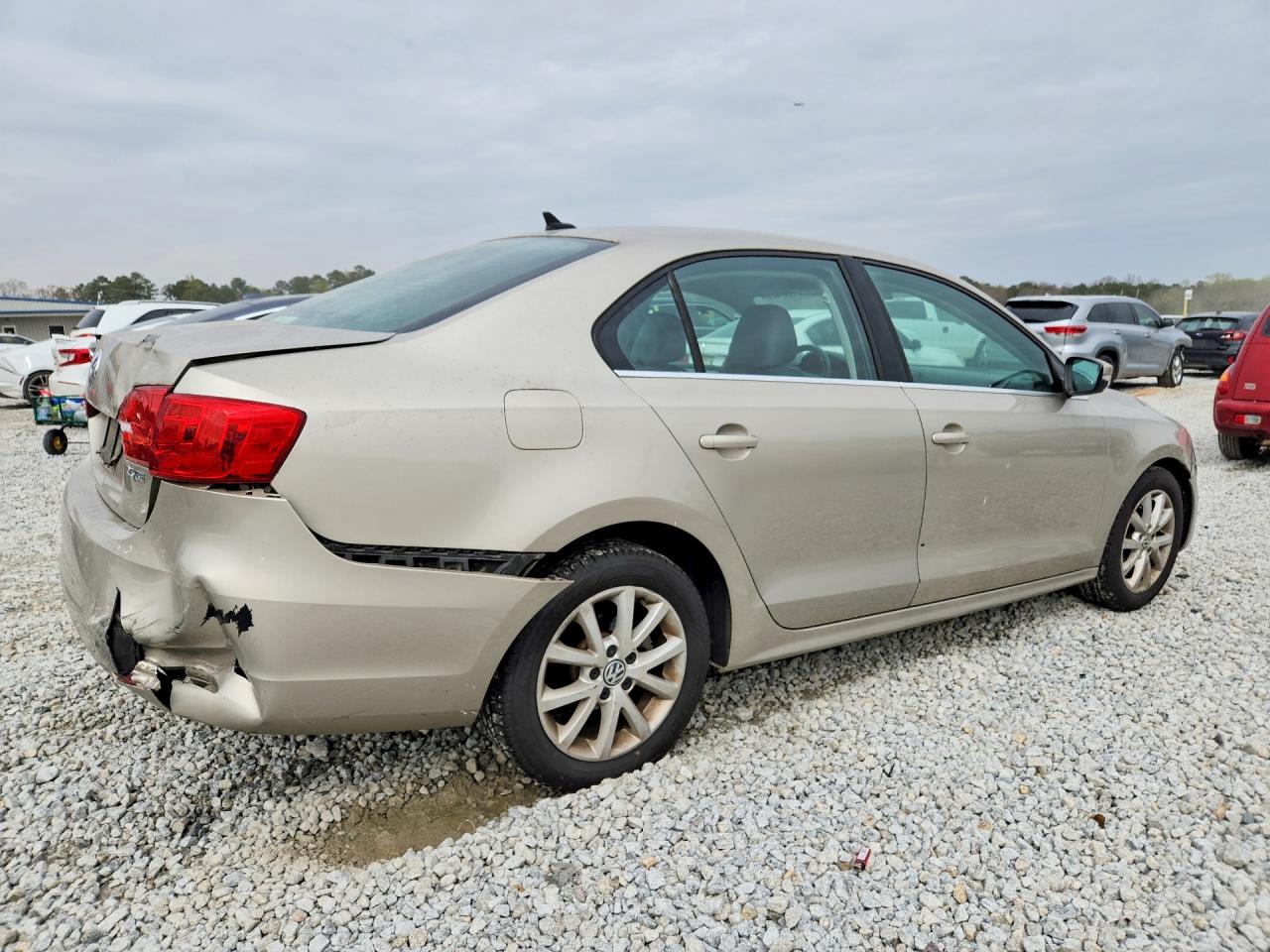 2013 VOLKSWAGEN JETTA SE photo 5