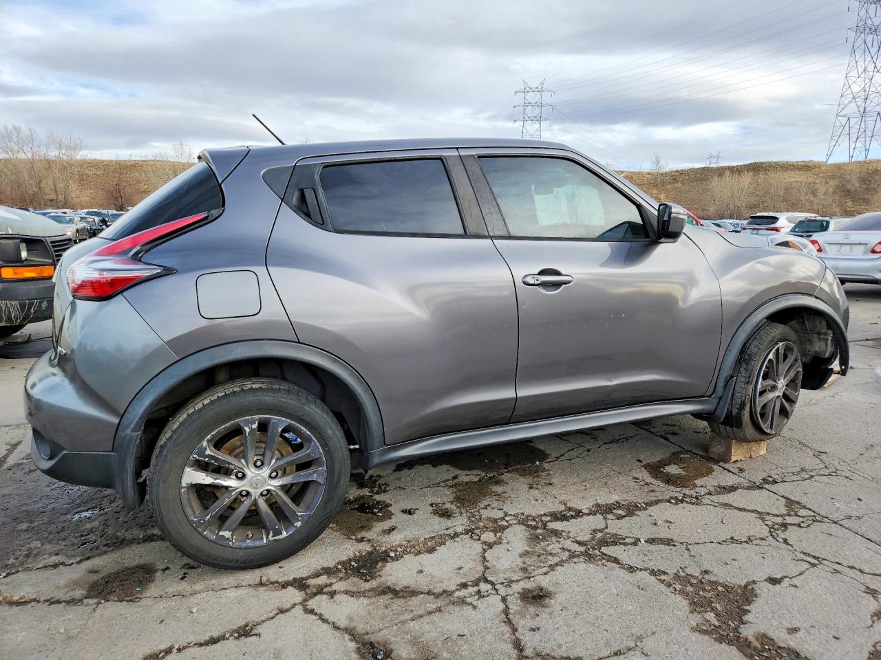 2015 NISSAN JUKE S photo 5