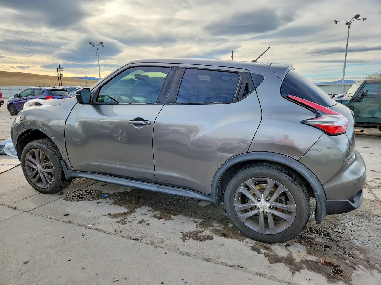 2015 NISSAN JUKE S photo 3