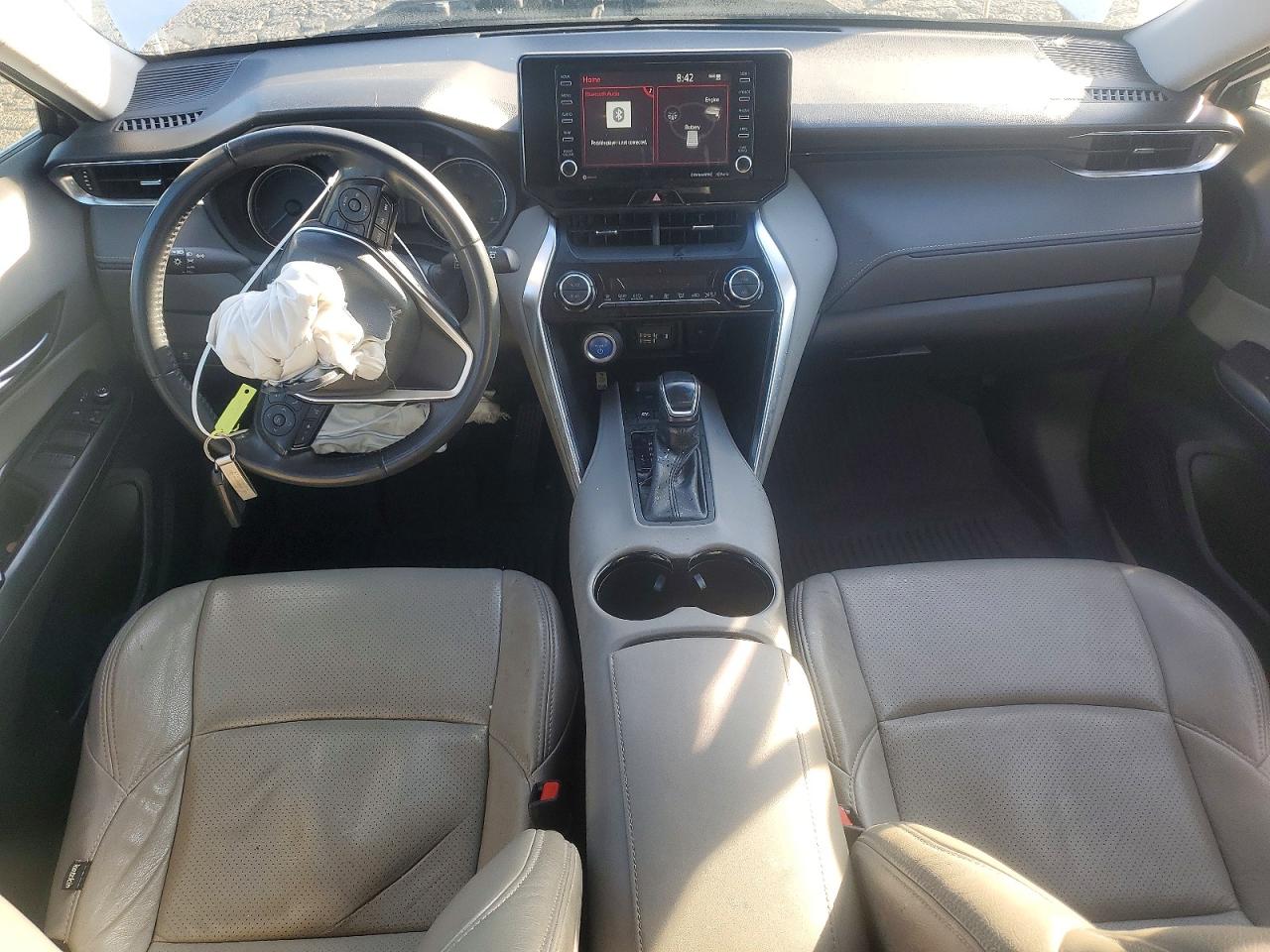 2022 TOYOTA VENZA LE photo 13