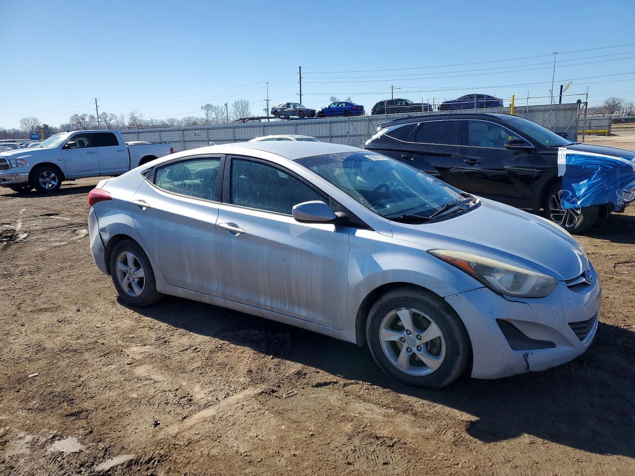 2014 HYUNDAI ELANTRA SE photo 4