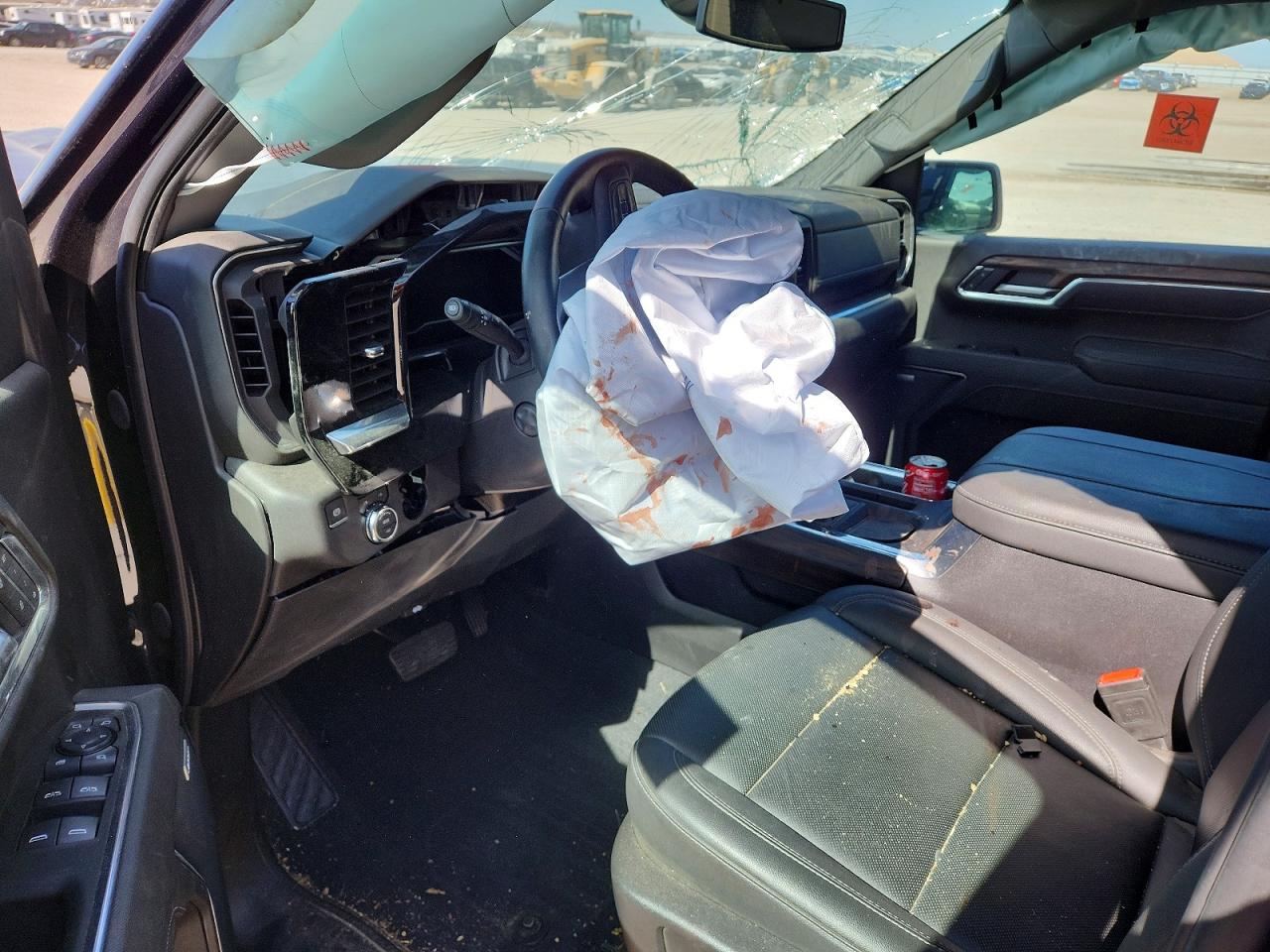 2025 GMC SIERRA K1500 SLT photo 15