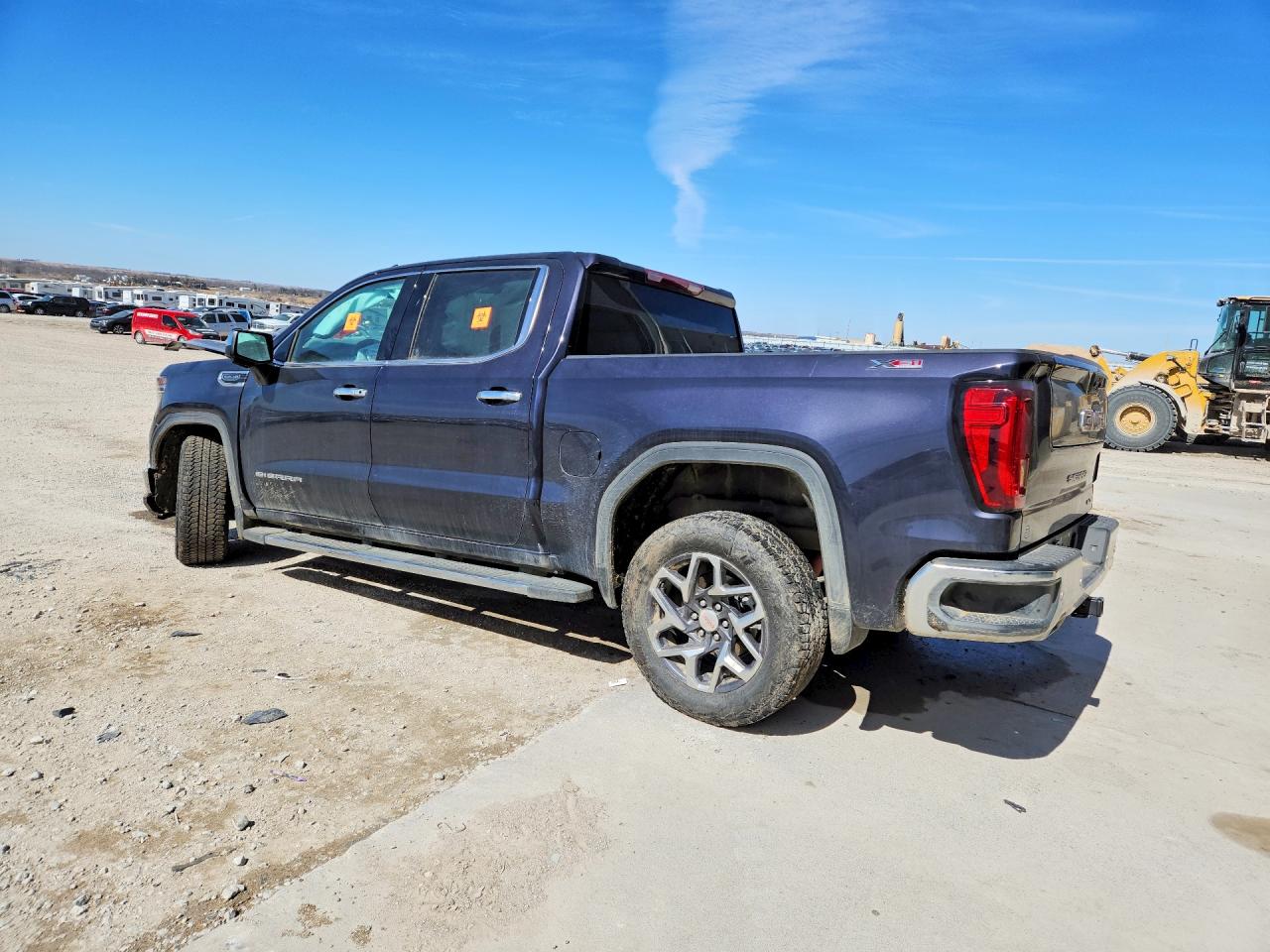 2025 GMC SIERRA K1500 SLT photo 3
