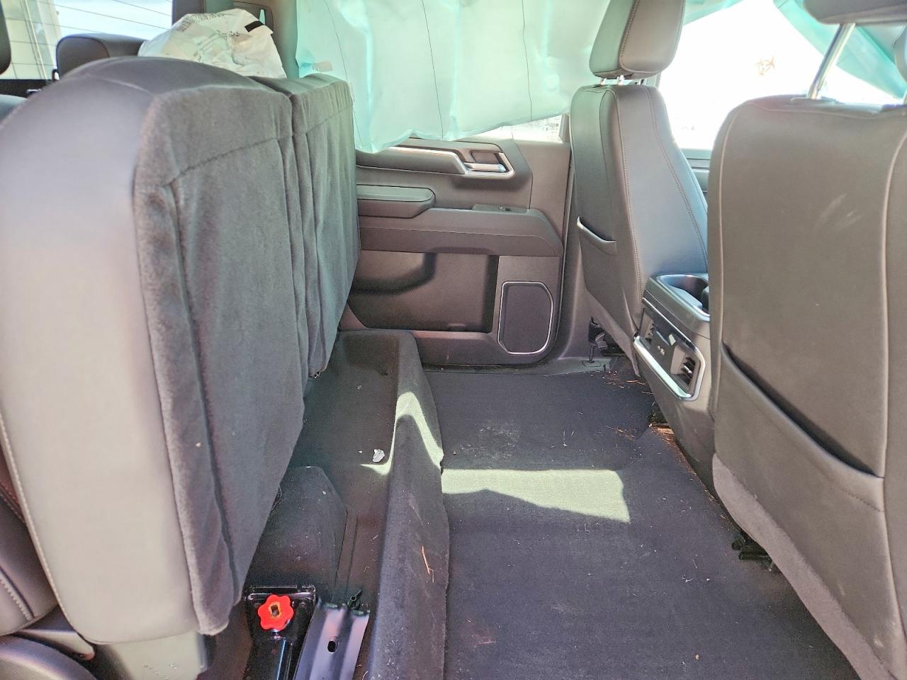 2025 GMC SIERRA K1500 SLT photo 19