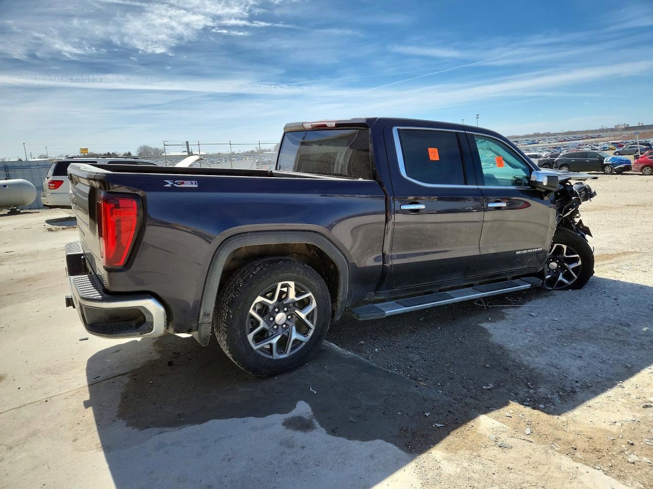 2025 GMC SIERRA K1500 SLT photo 5