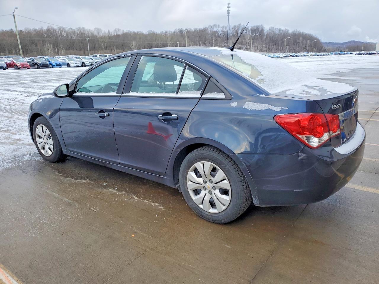 2014 CHEVROLET CRUZE LS photo 3