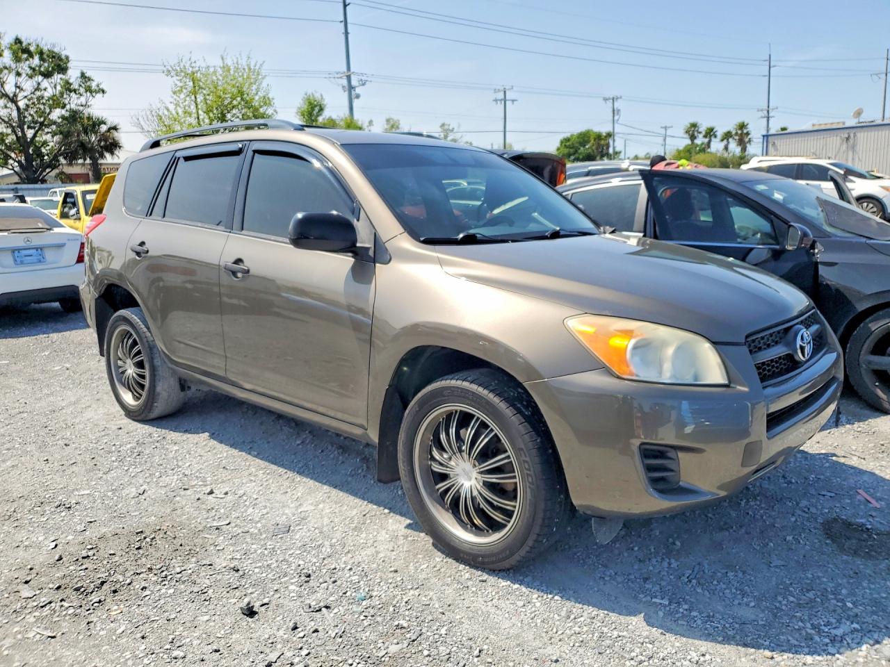 2012 TOYOTA RAV4 BASE photo 4
