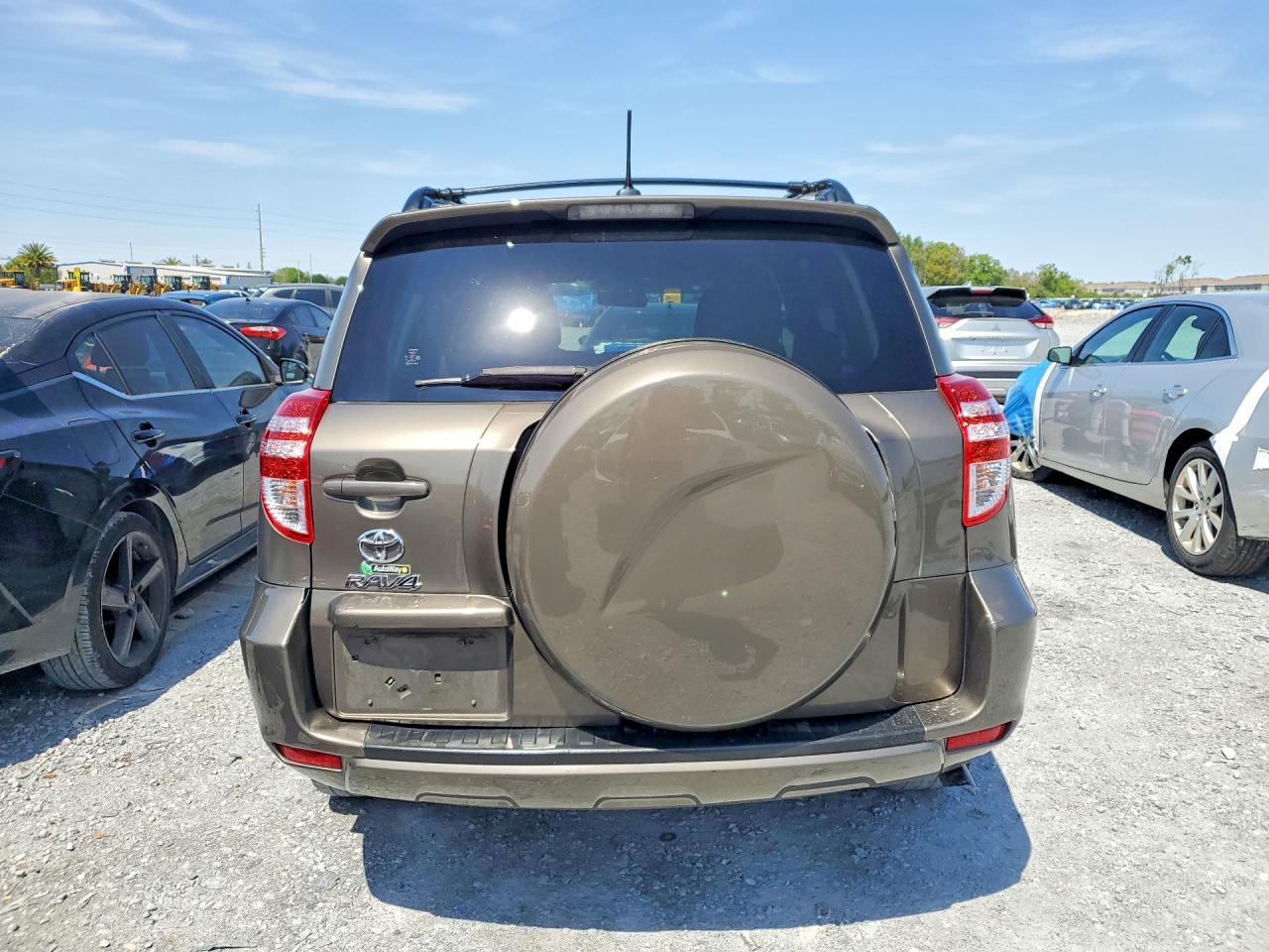2012 TOYOTA RAV4 BASE photo 6