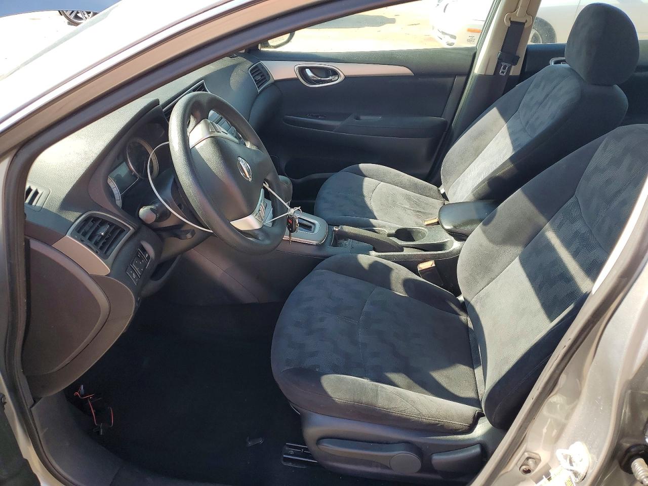 2013 NISSAN SENTRA S photo 13