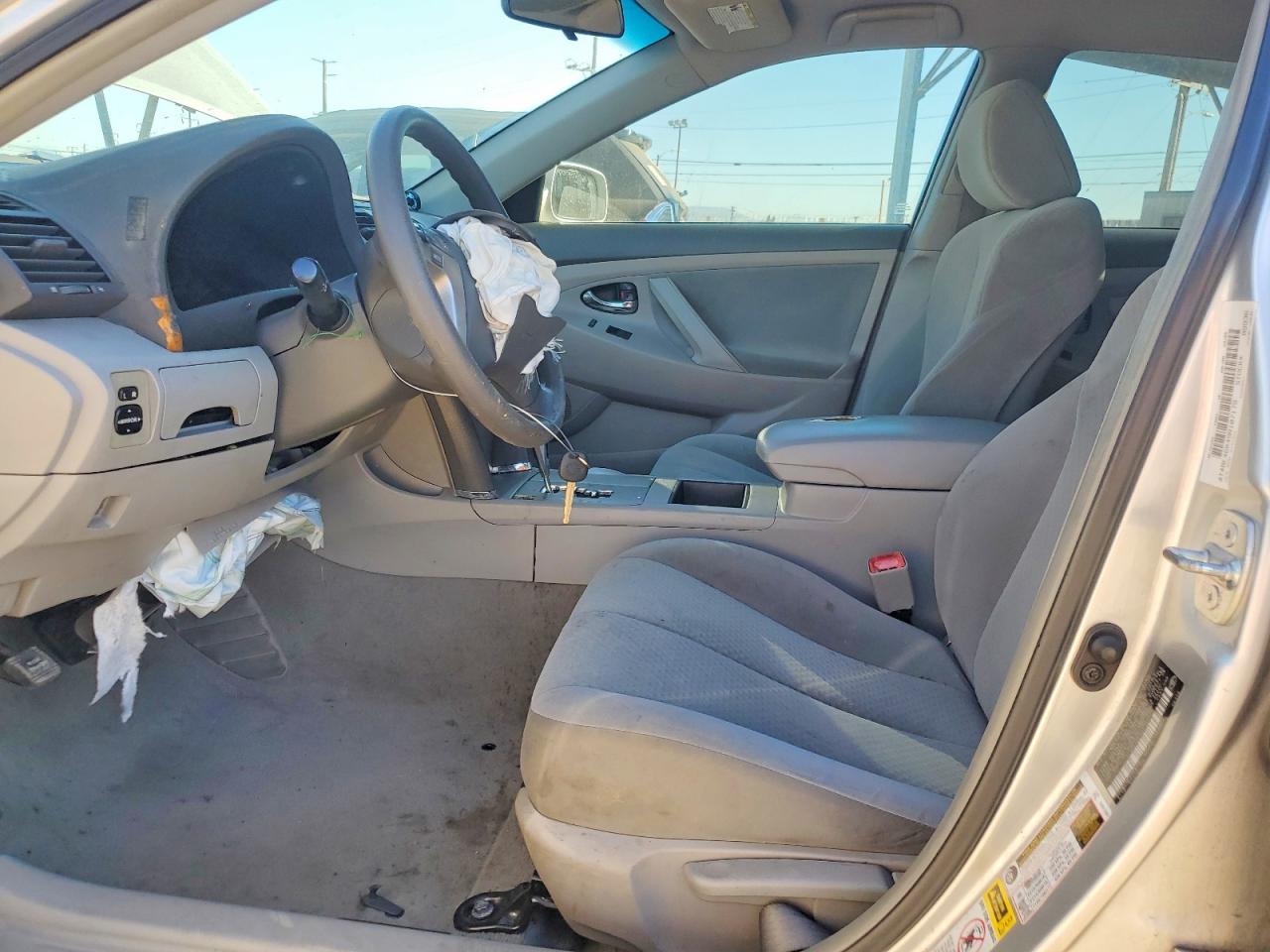2009 TOYOTA CAMRY BASE photo 13