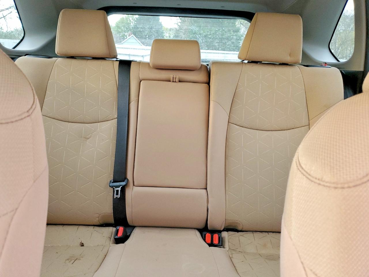 2024 TOYOTA RAV4 XLE photo 10