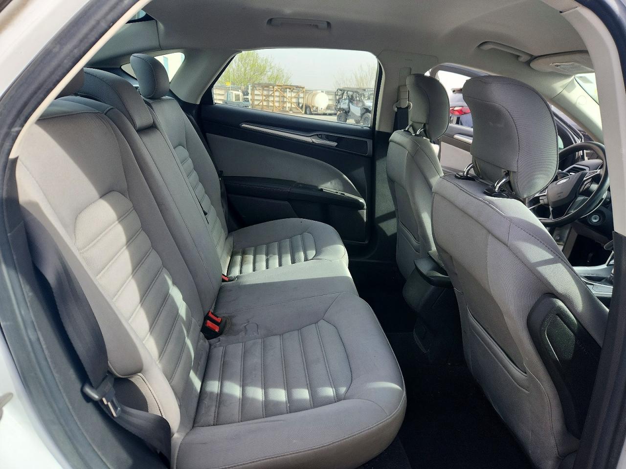2014 FORD FUSION S photo 19