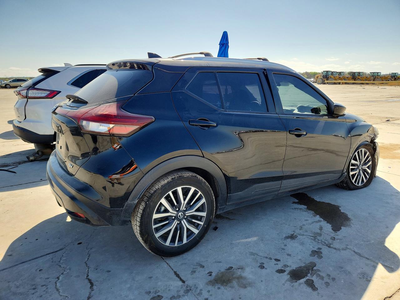 2021 NISSAN KICKS SV photo 3