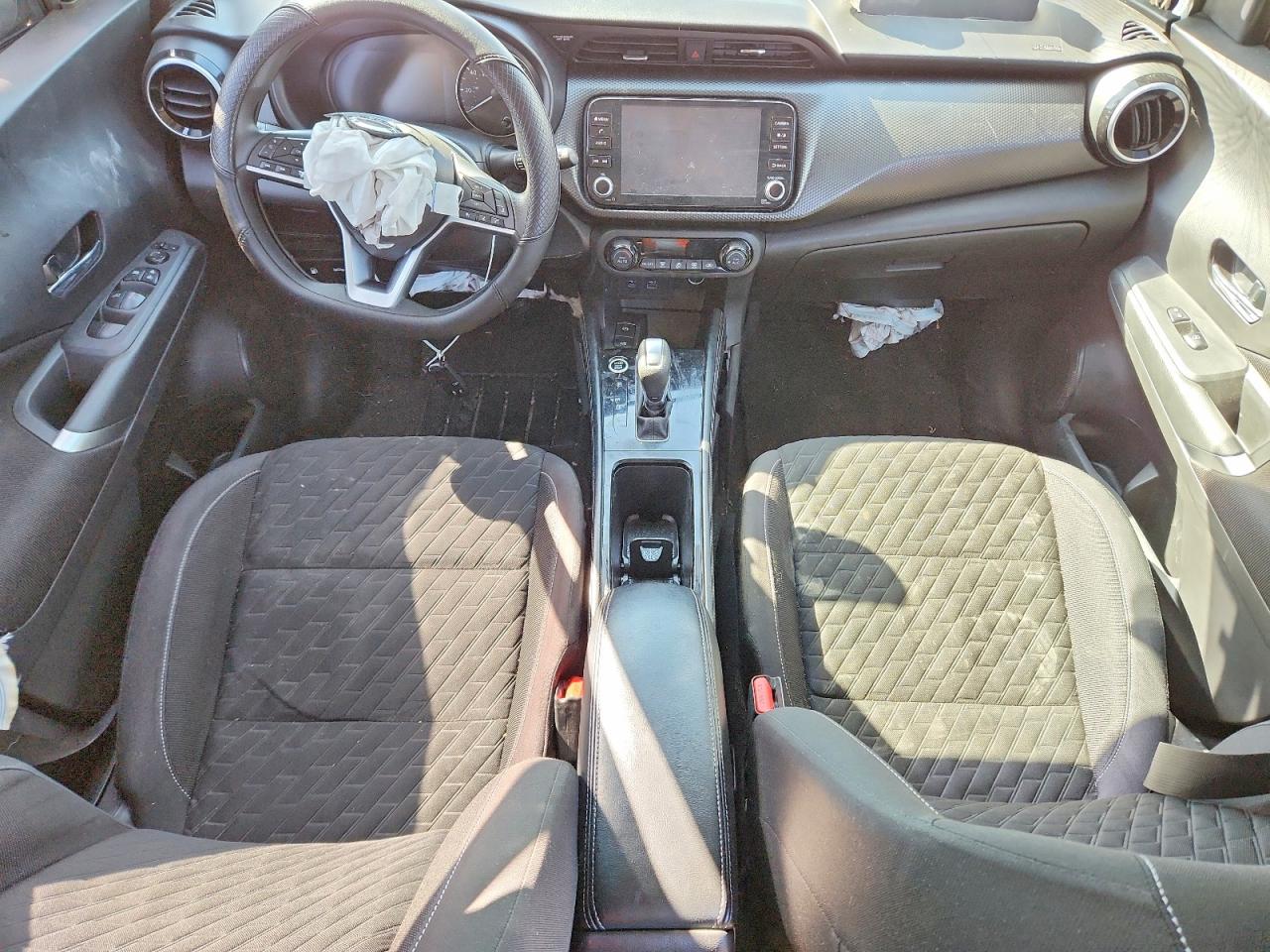 2021 NISSAN KICKS SV photo 8
