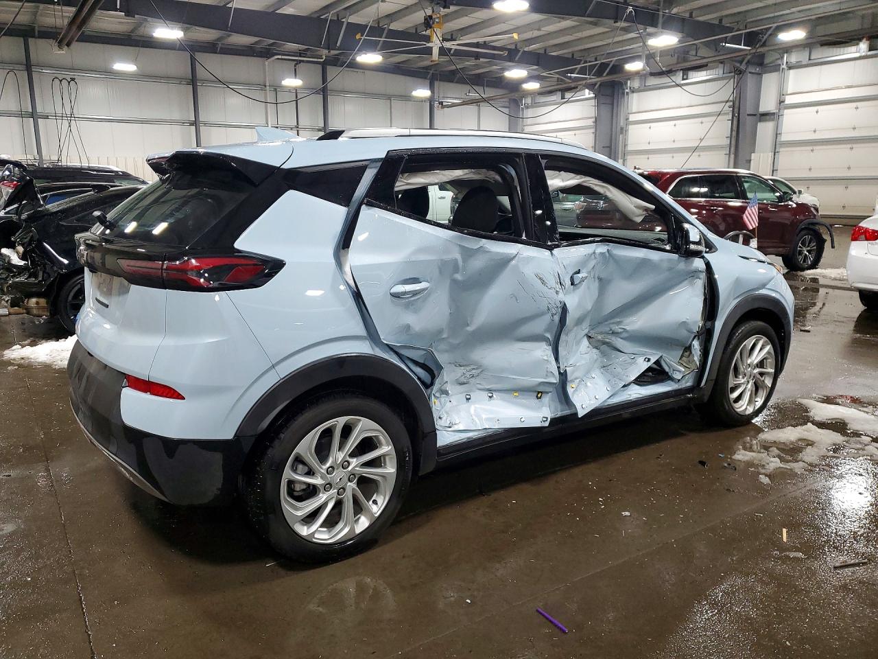 2023 CHEVROLET BOLT EUV LT photo 3