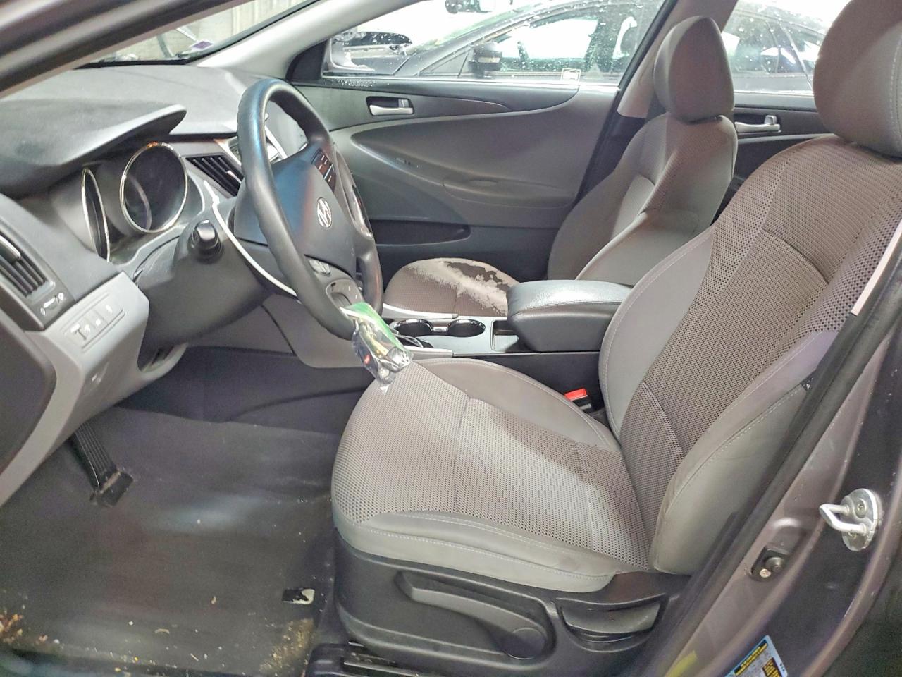 2011 HYUNDAI SONATA GLS photo 13
