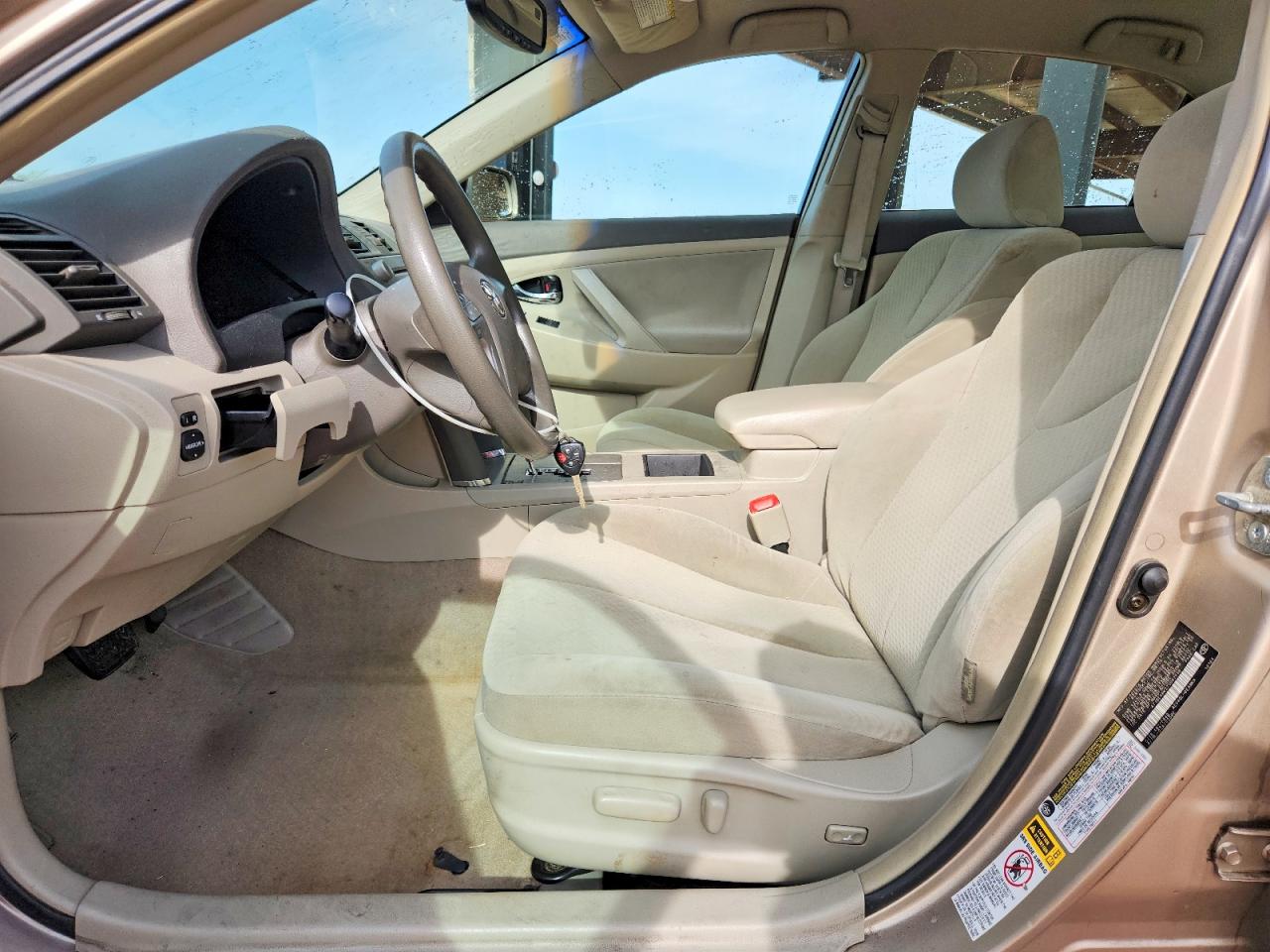 2007 TOYOTA CAMRY LE photo 19