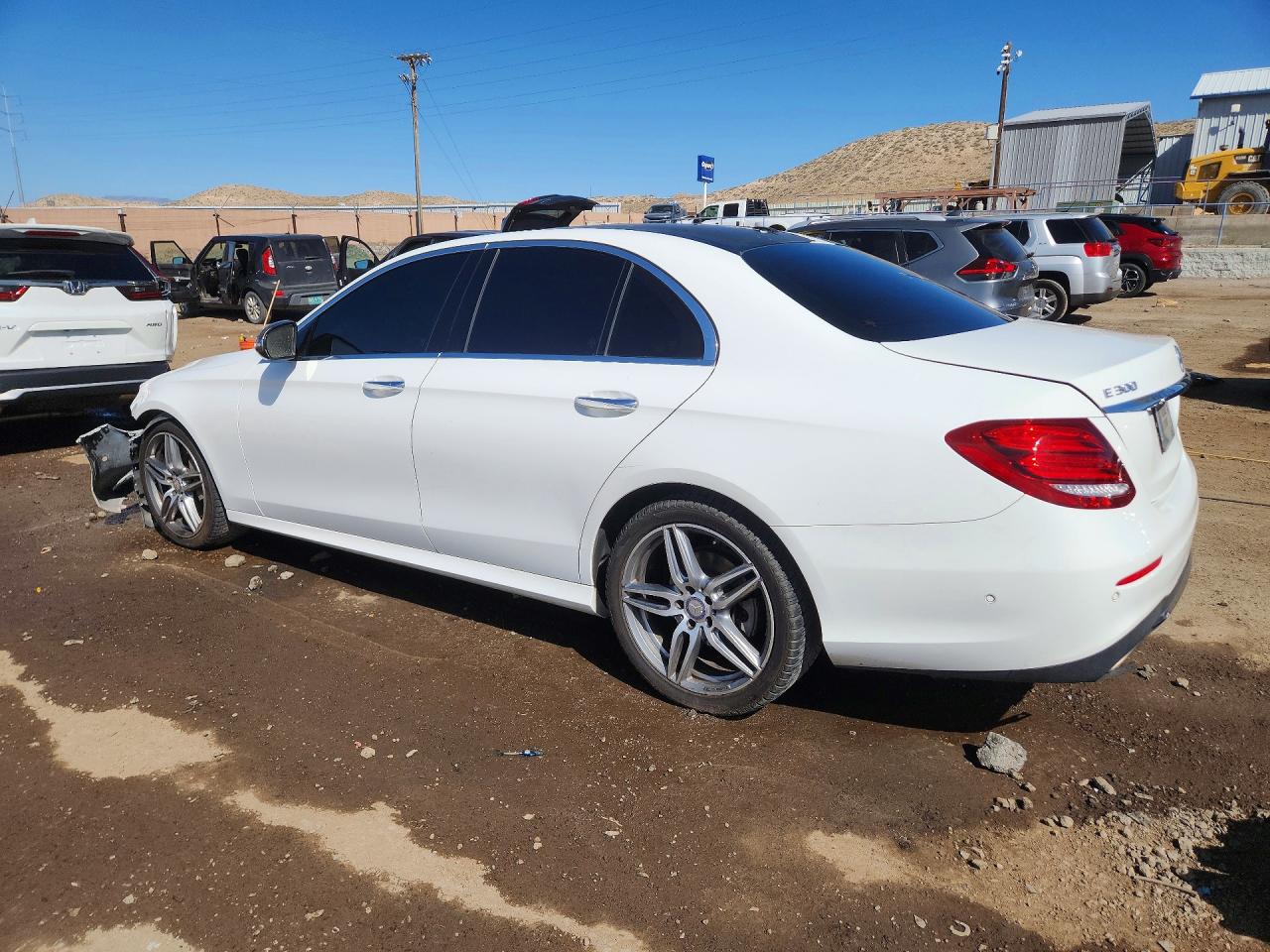 2017 MERCEDES-BENZ E 300 photo 4