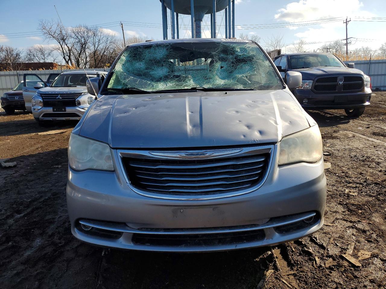2013 CHRYSLER TOWN & COUNTRY TOURING photo 5