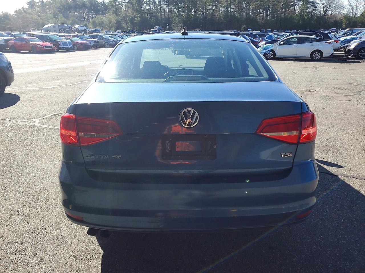 2015 VOLKSWAGEN JETTA SE photo 16