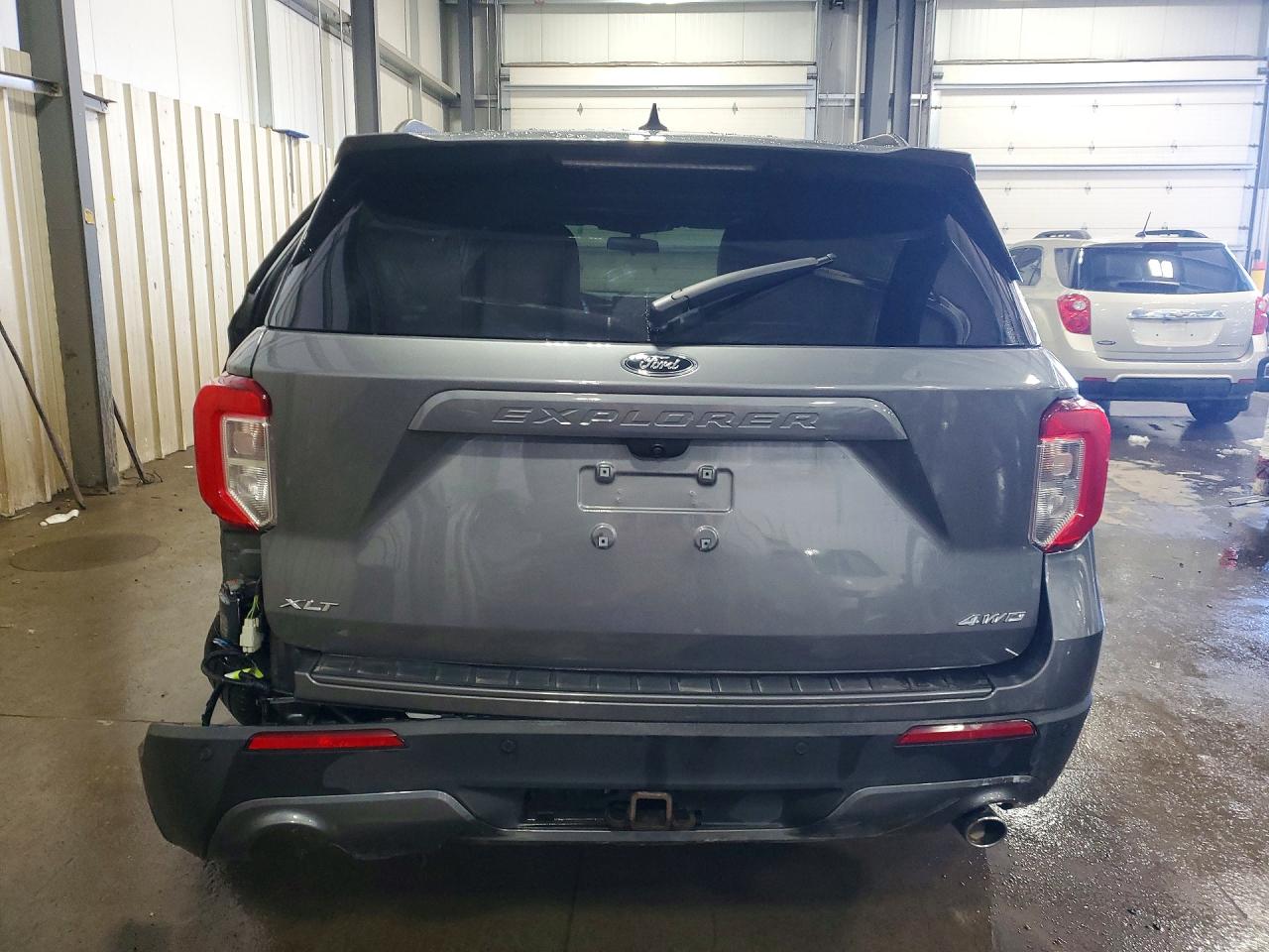 2023 FORD EXPLORER XLT photo 11