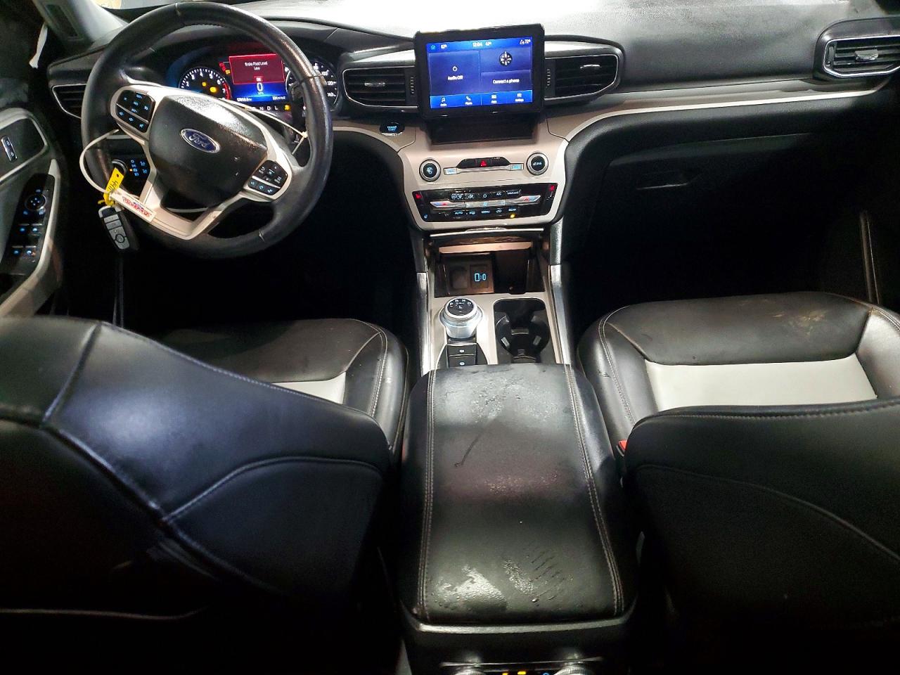 2023 FORD EXPLORER XLT photo 15