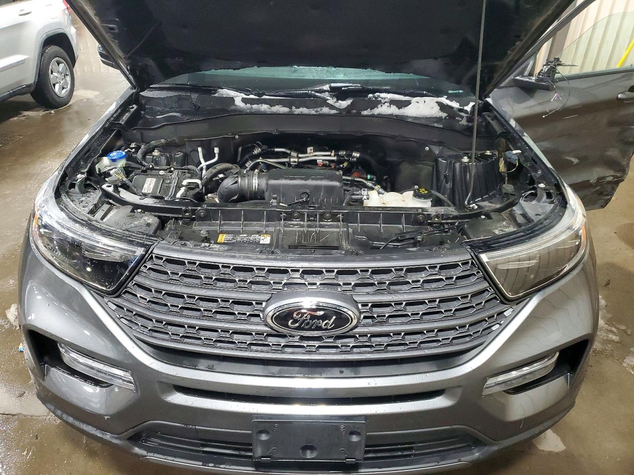 2023 FORD EXPLORER XLT photo 23