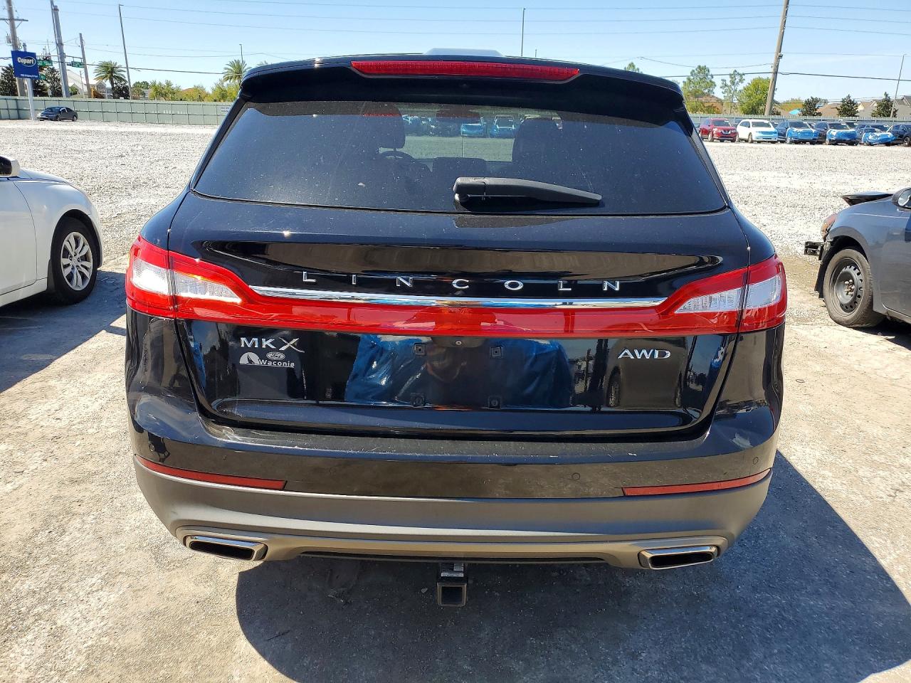 2016 LINCOLN TOWNHOUSE MKX photo 16
