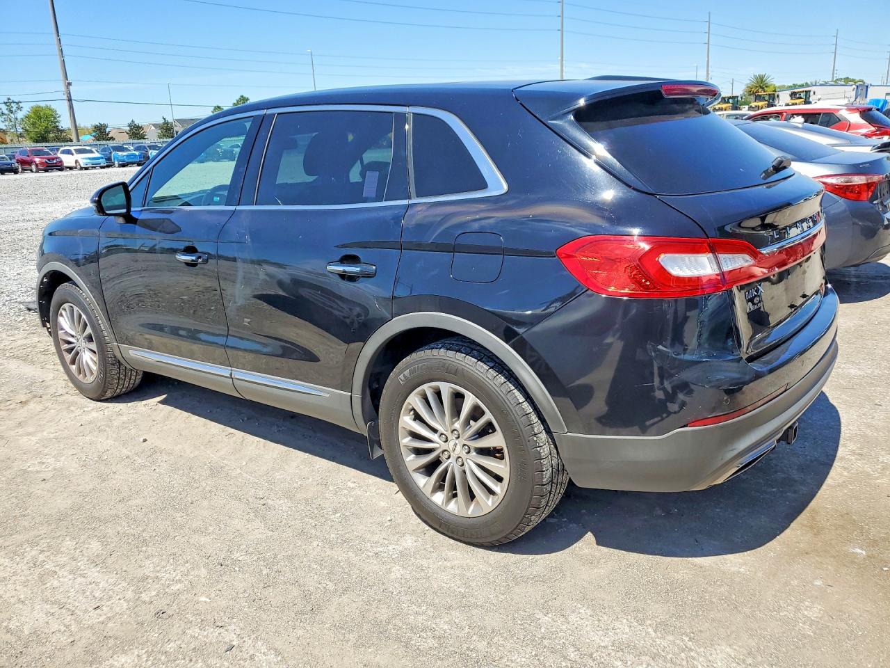 2016 LINCOLN TOWNHOUSE MKX photo 4