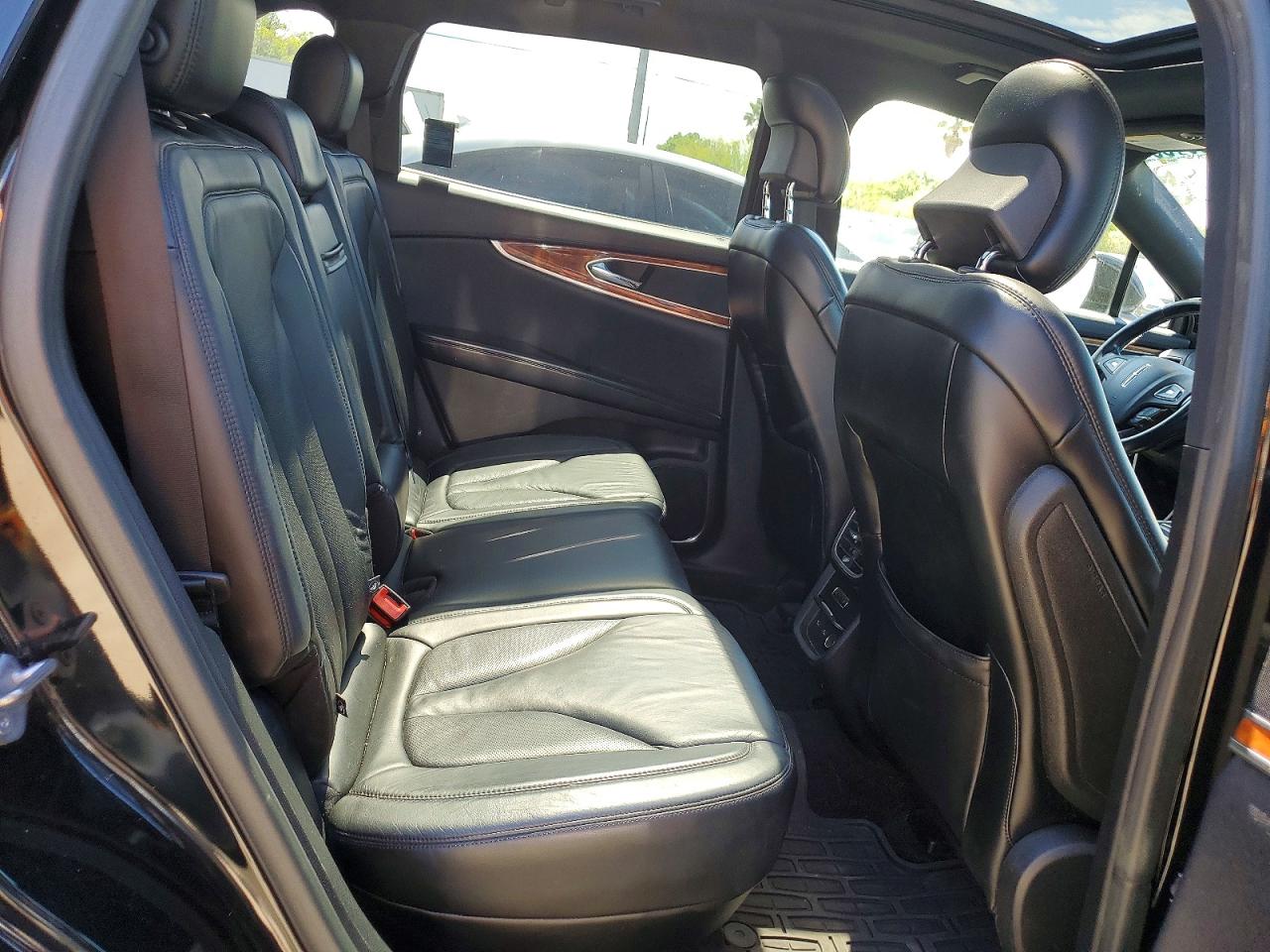 2016 LINCOLN TOWNHOUSE MKX photo 31