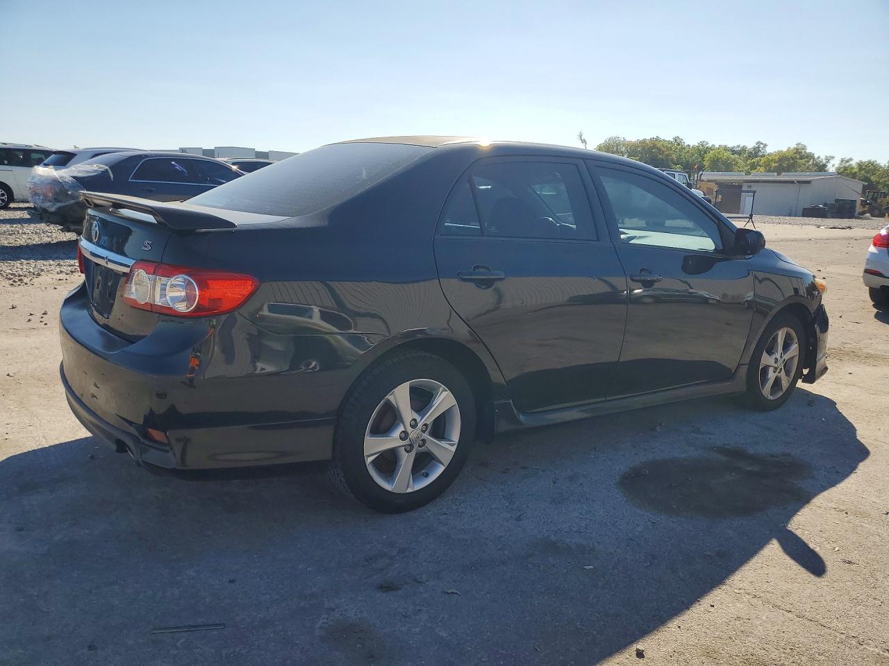 2013 TOYOTA COROLLA S photo 7