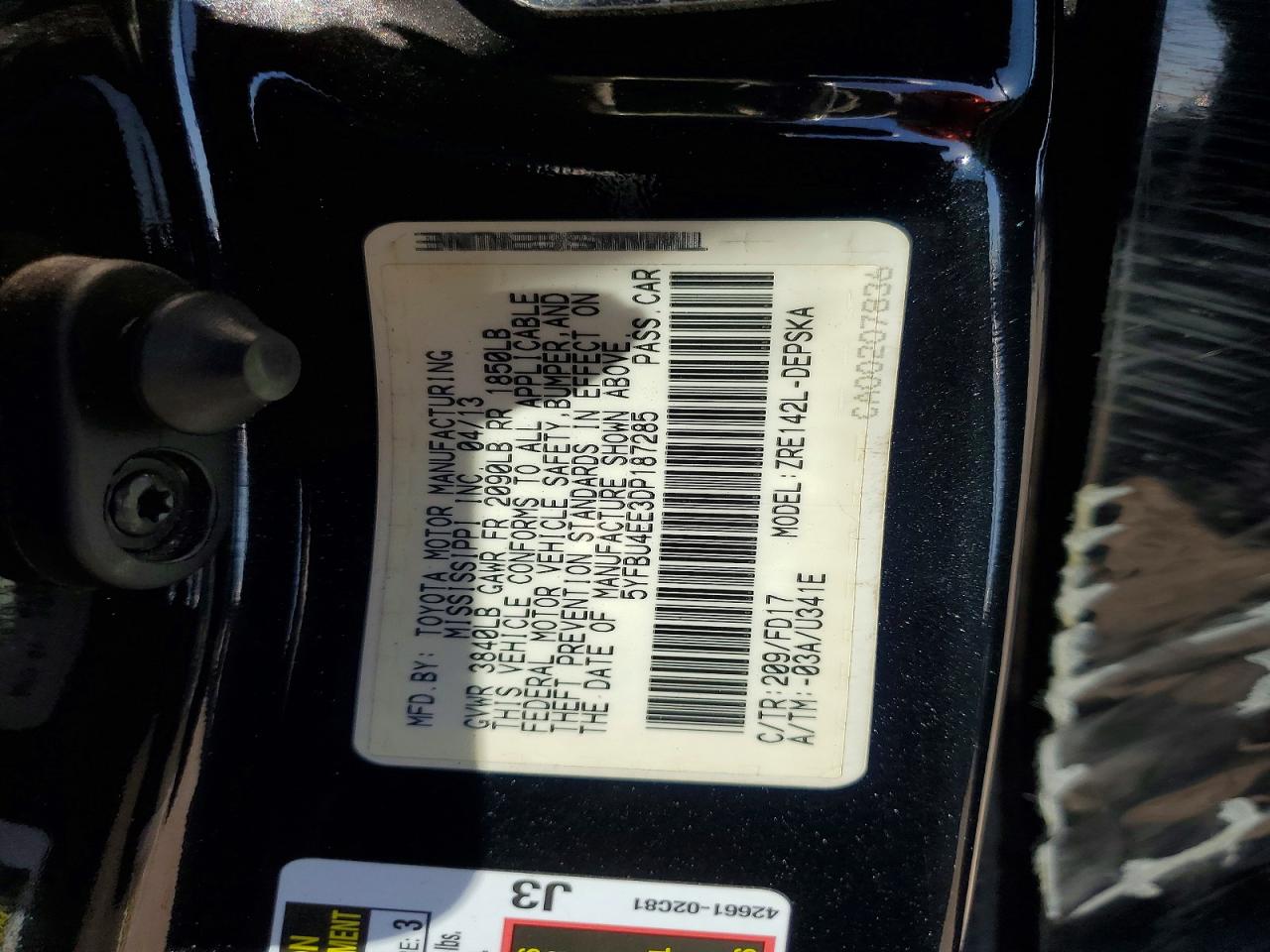 2013 TOYOTA COROLLA S photo 37