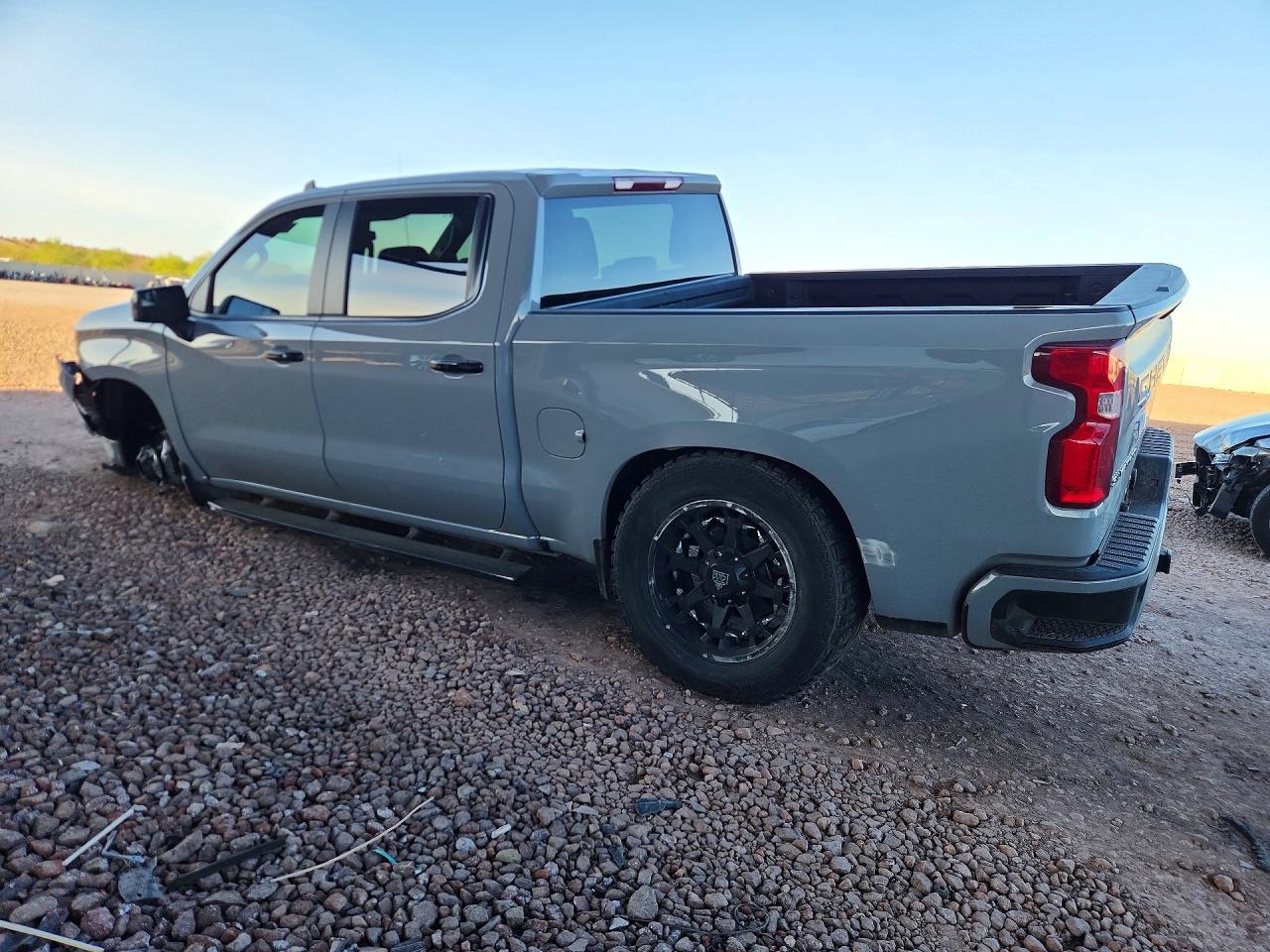 2024 CHEVROLET SILVERADO K1500 RST photo 3