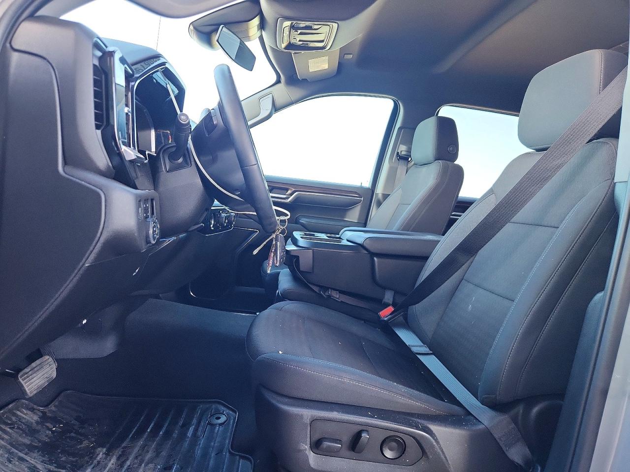2024 CHEVROLET SILVERADO K1500 RST photo 13