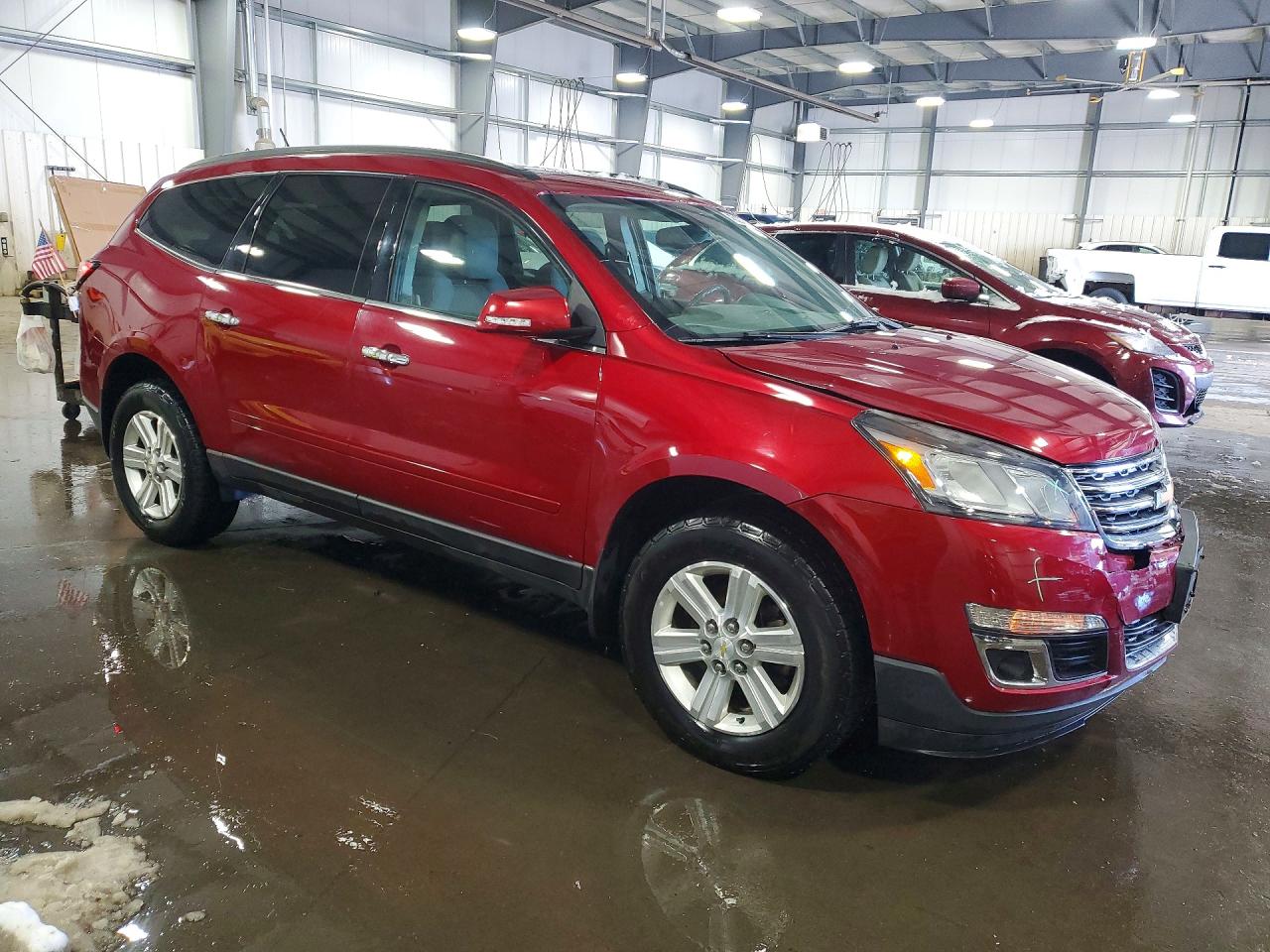 2014 CHEVROLET TRAVERSE LT photo 4