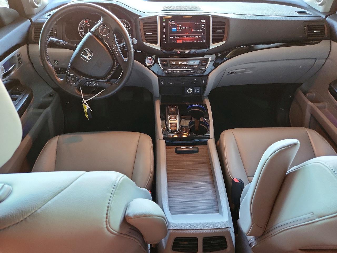 2016 HONDA PILOT TOURING photo 22