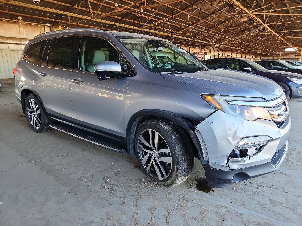 2016 HONDA PILOT TOURING photo 10