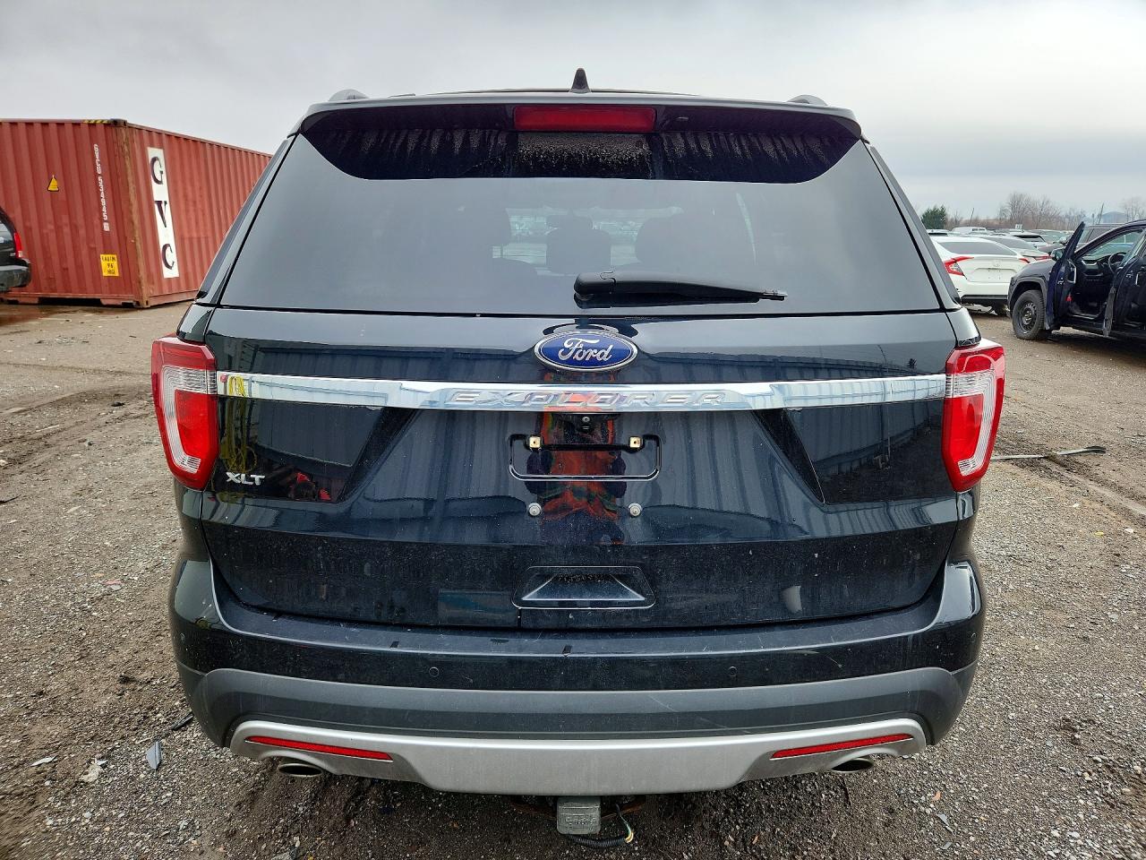 2017 FORD EXPLORER XLT photo 6