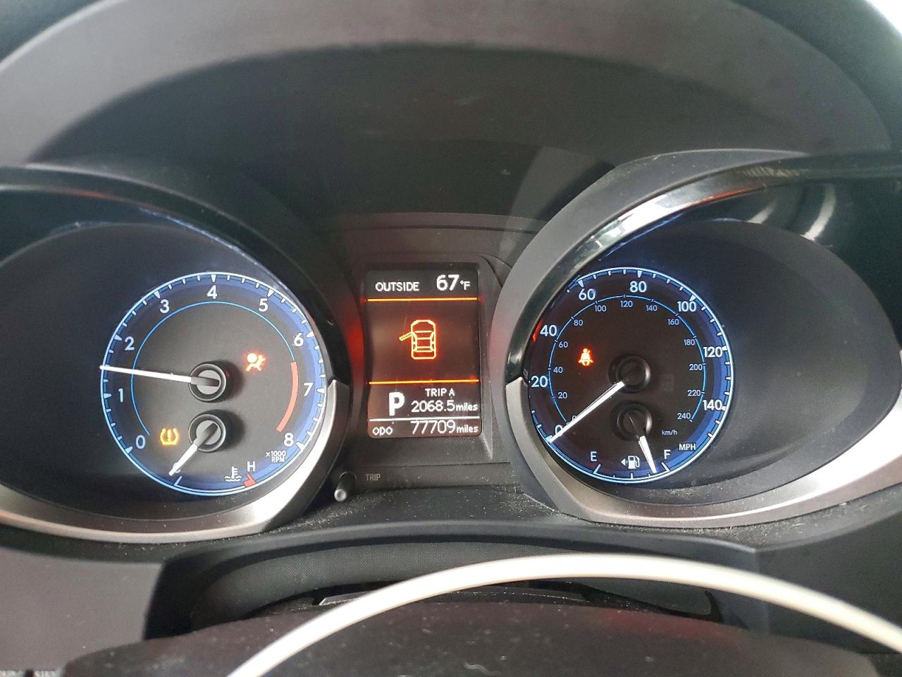 2015 TOYOTA COROLLA S PLUS photo 9