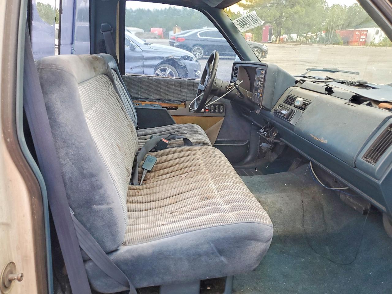 1991 CHEVROLET GMT-400 C1500 photo 10