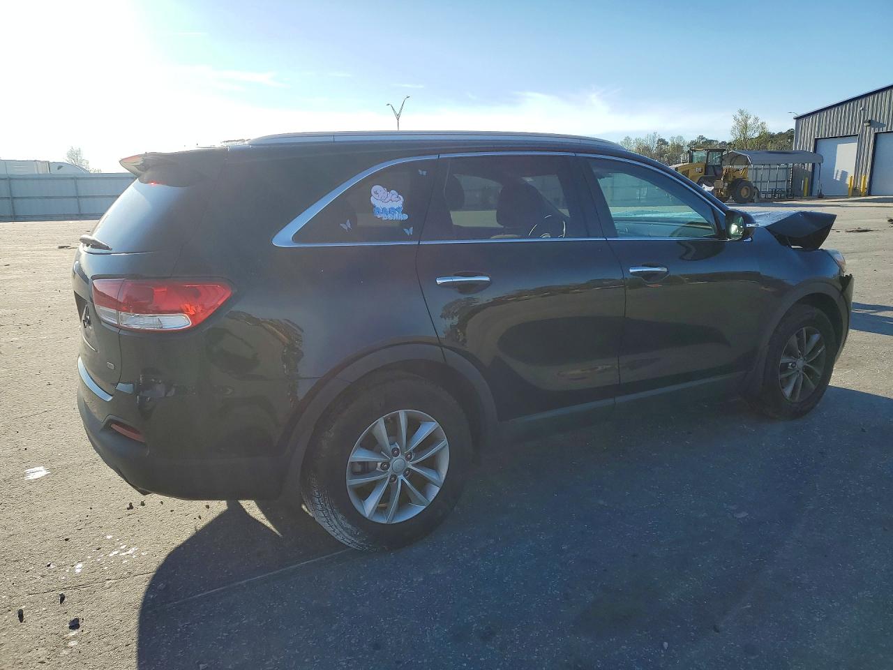 2016 KIA SORENTO photo 5