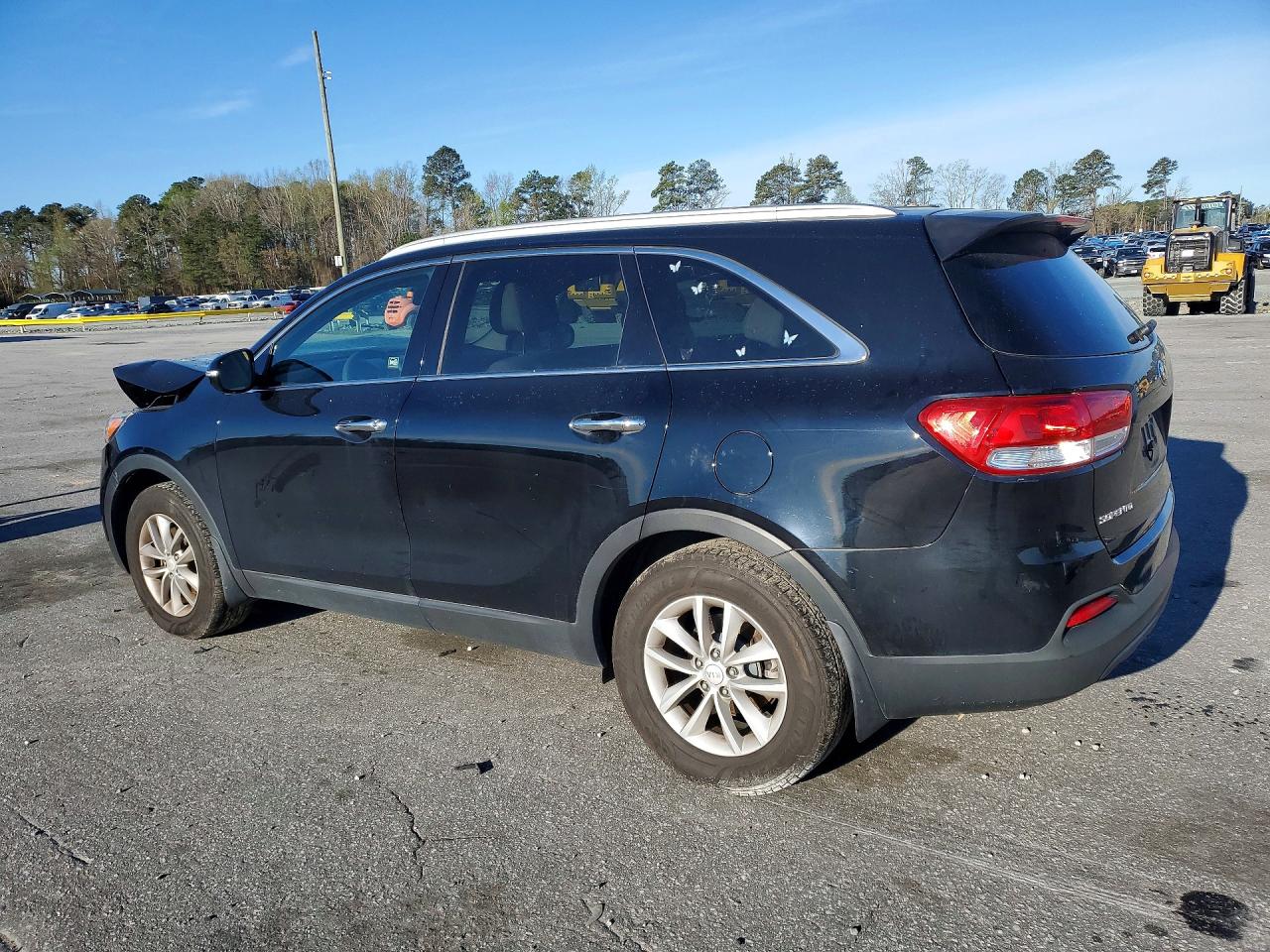 2016 KIA SORENTO photo 3